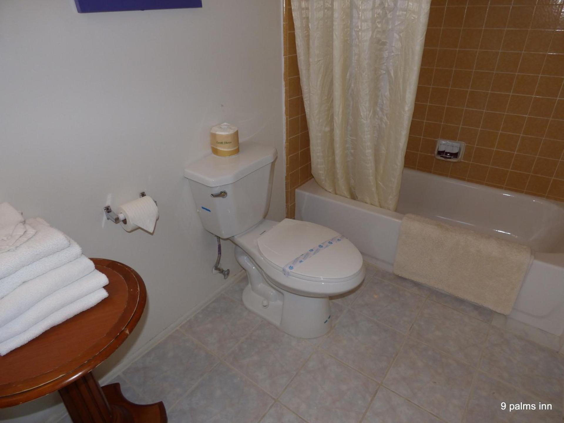 9 Palms Inn photo 38