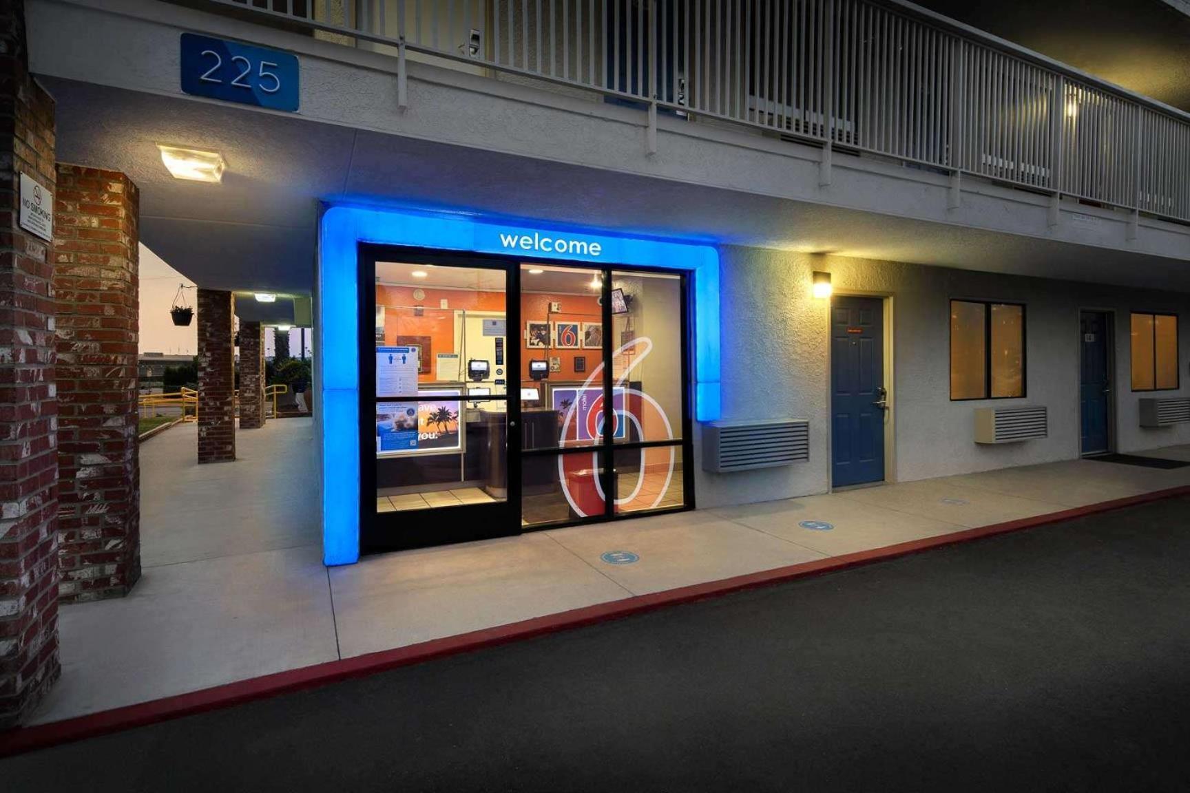 Motel 6-Arcadia, CA - Los Angeles - Pasadena Area photo 3