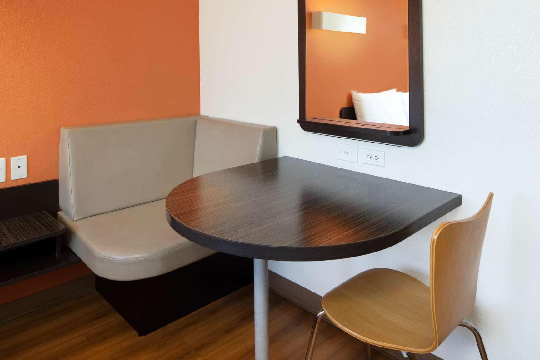 Motel 6-Arcadia, CA - Los Angeles - Pasadena Area photo 11
