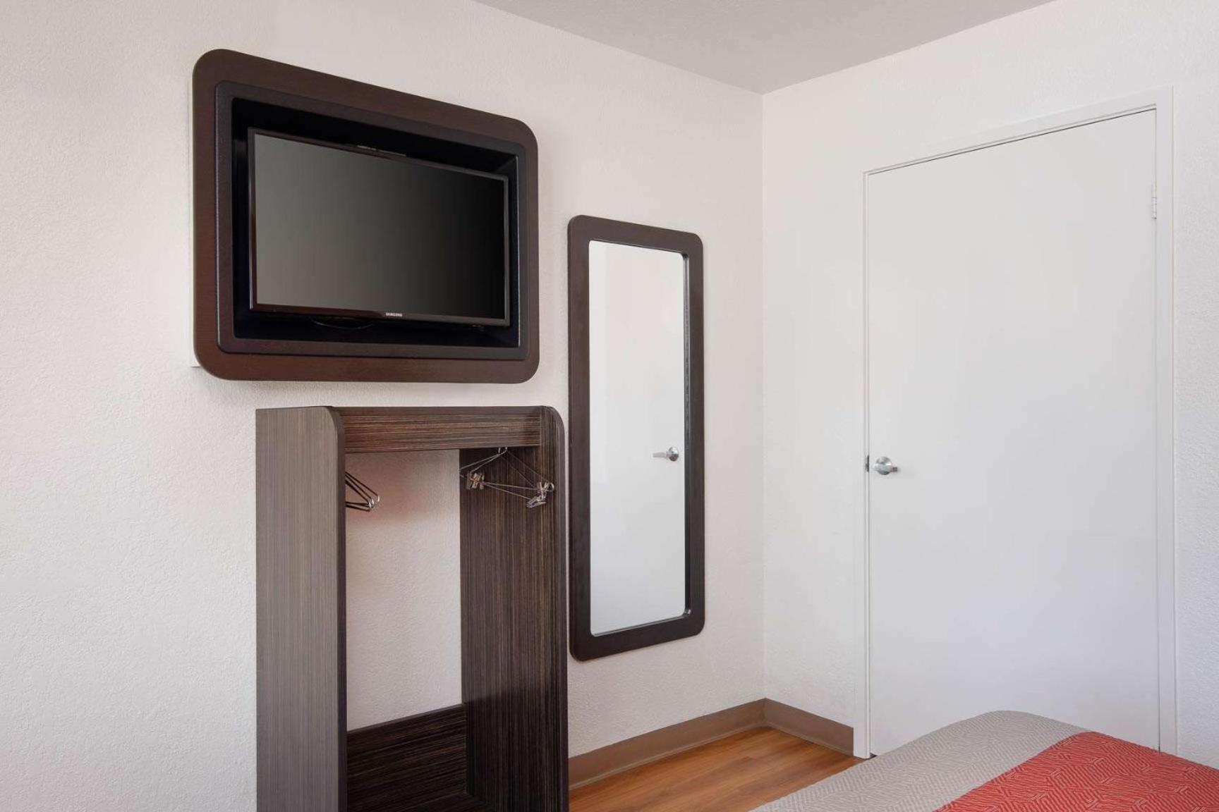Motel 6-Arcadia, CA - Los Angeles - Pasadena Area photo 14