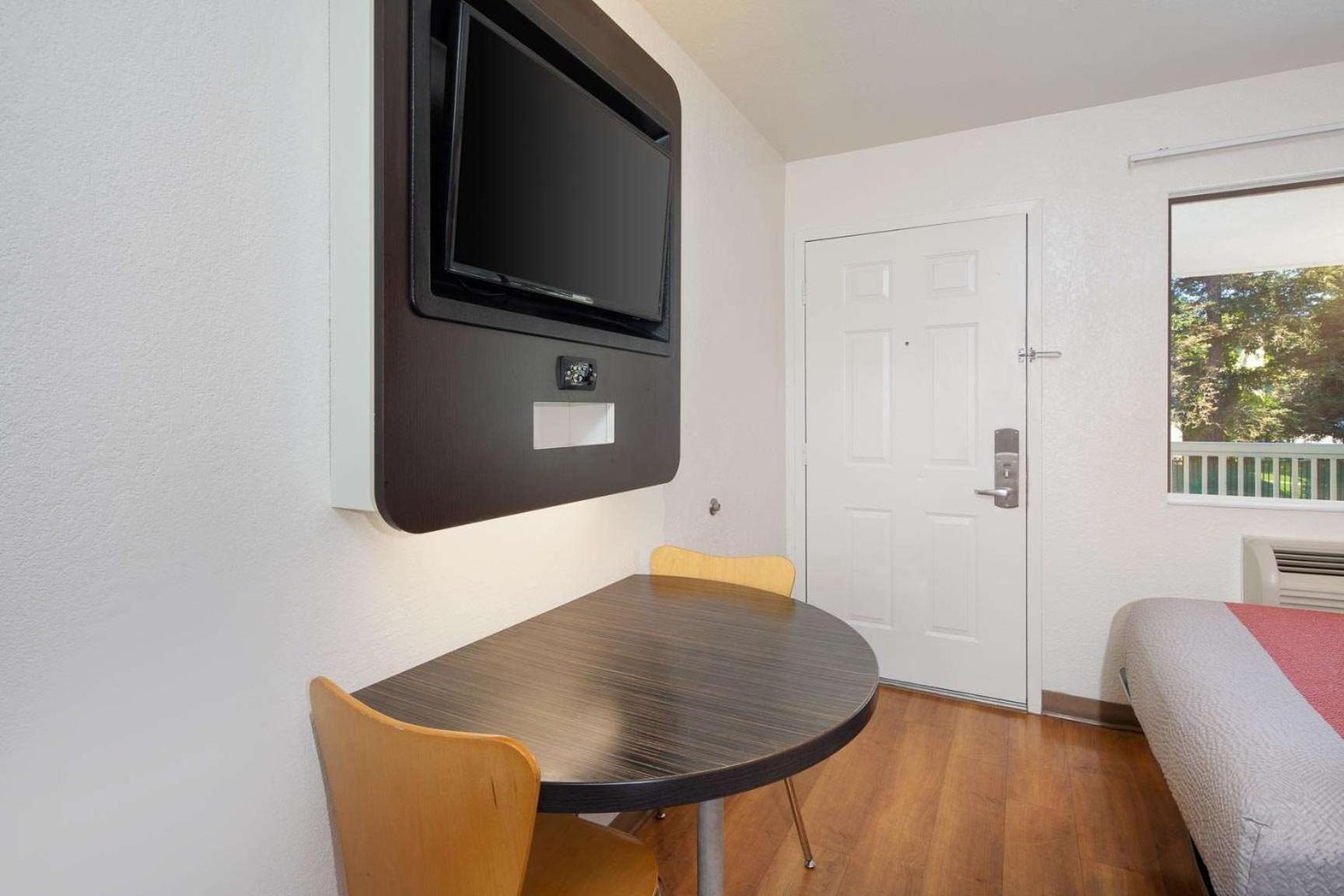 Motel 6-Arcadia, CA - Los Angeles - Pasadena Area photo 20