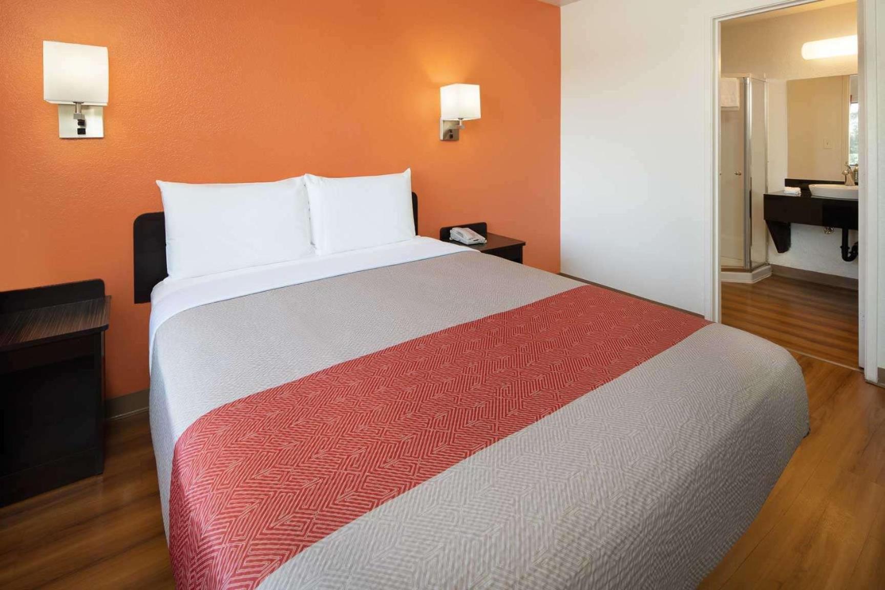 Motel 6-Arcadia, CA - Los Angeles - Pasadena Area photo 29