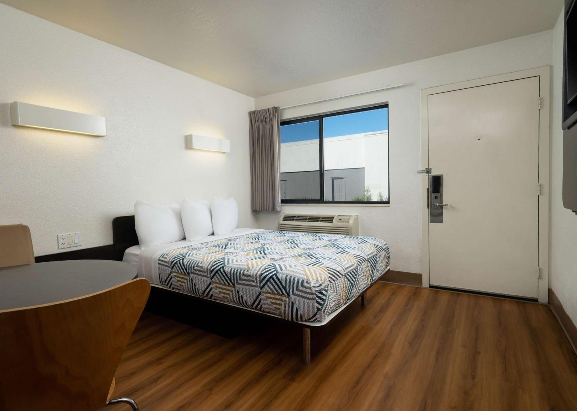 Motel 6-Goleta, CA - Santa Barbara photo 10