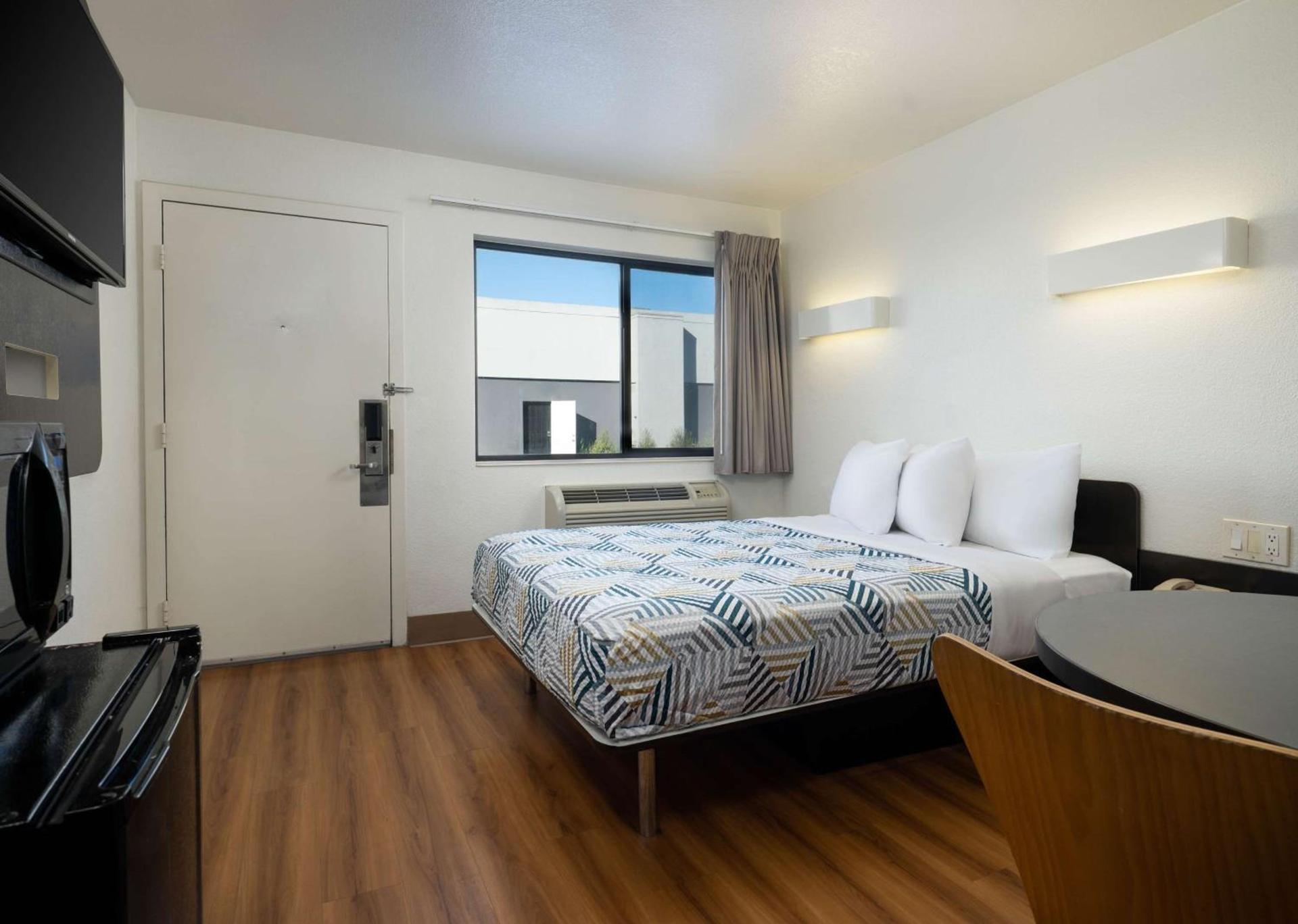 Motel 6-Goleta, CA - Santa Barbara photo 12