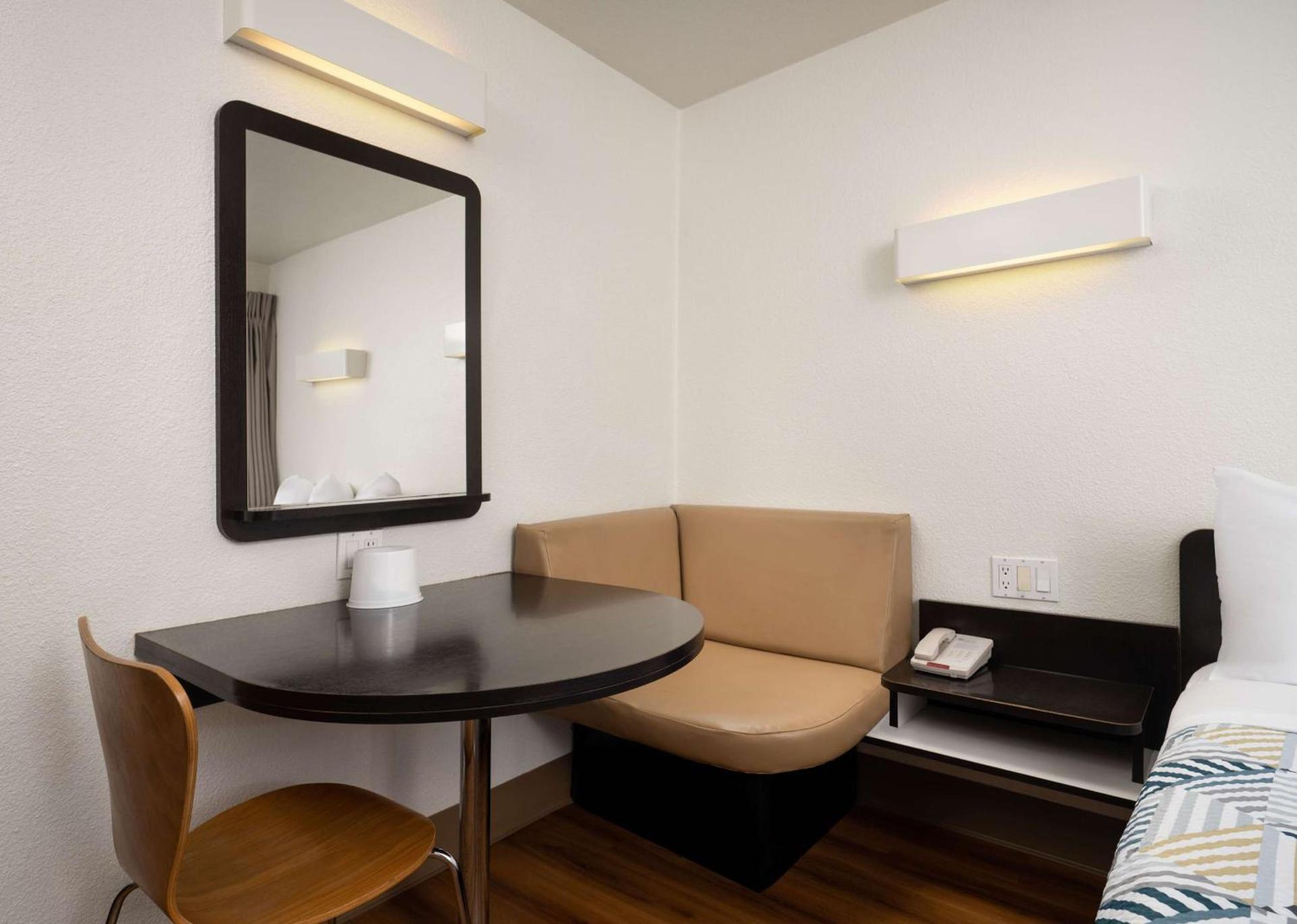 Motel 6-Goleta, CA - Santa Barbara photo 17