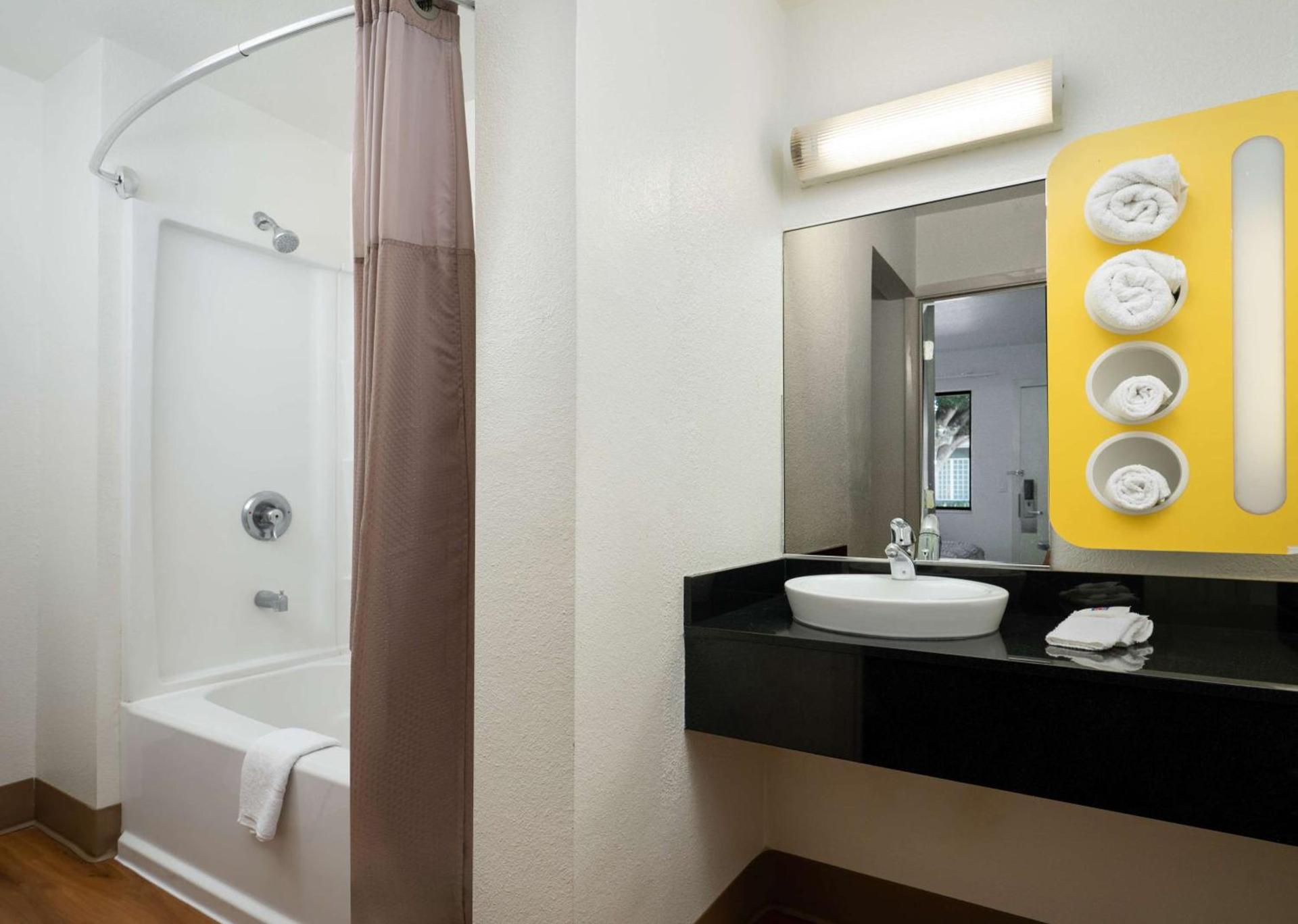 Motel 6-Goleta, CA - Santa Barbara photo 19