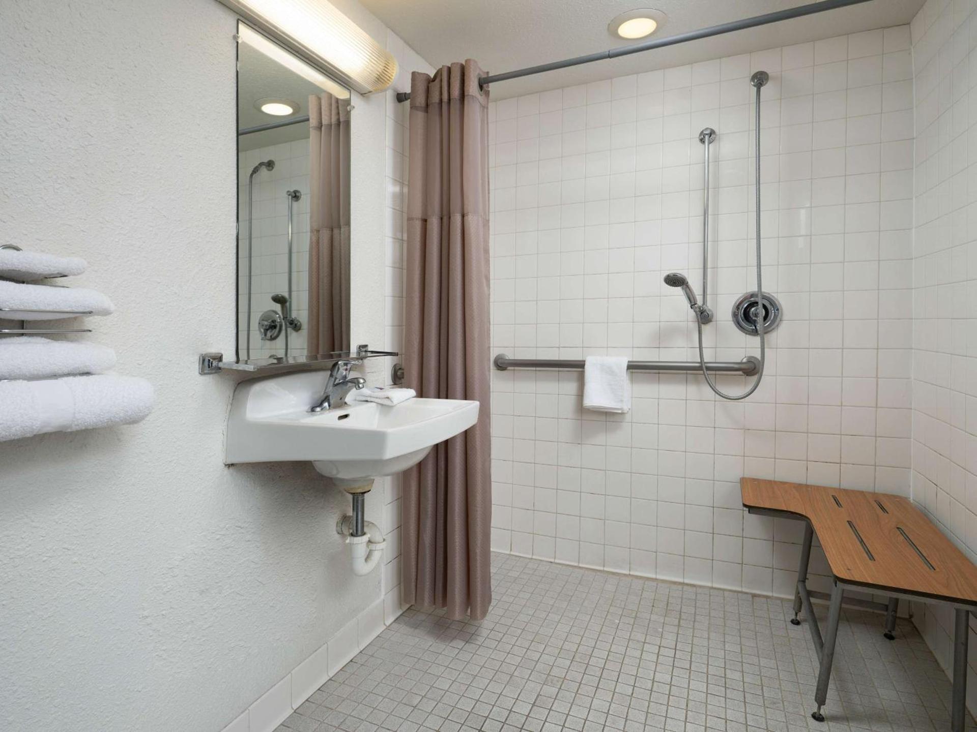 Motel 6-Goleta, CA - Santa Barbara photo 20