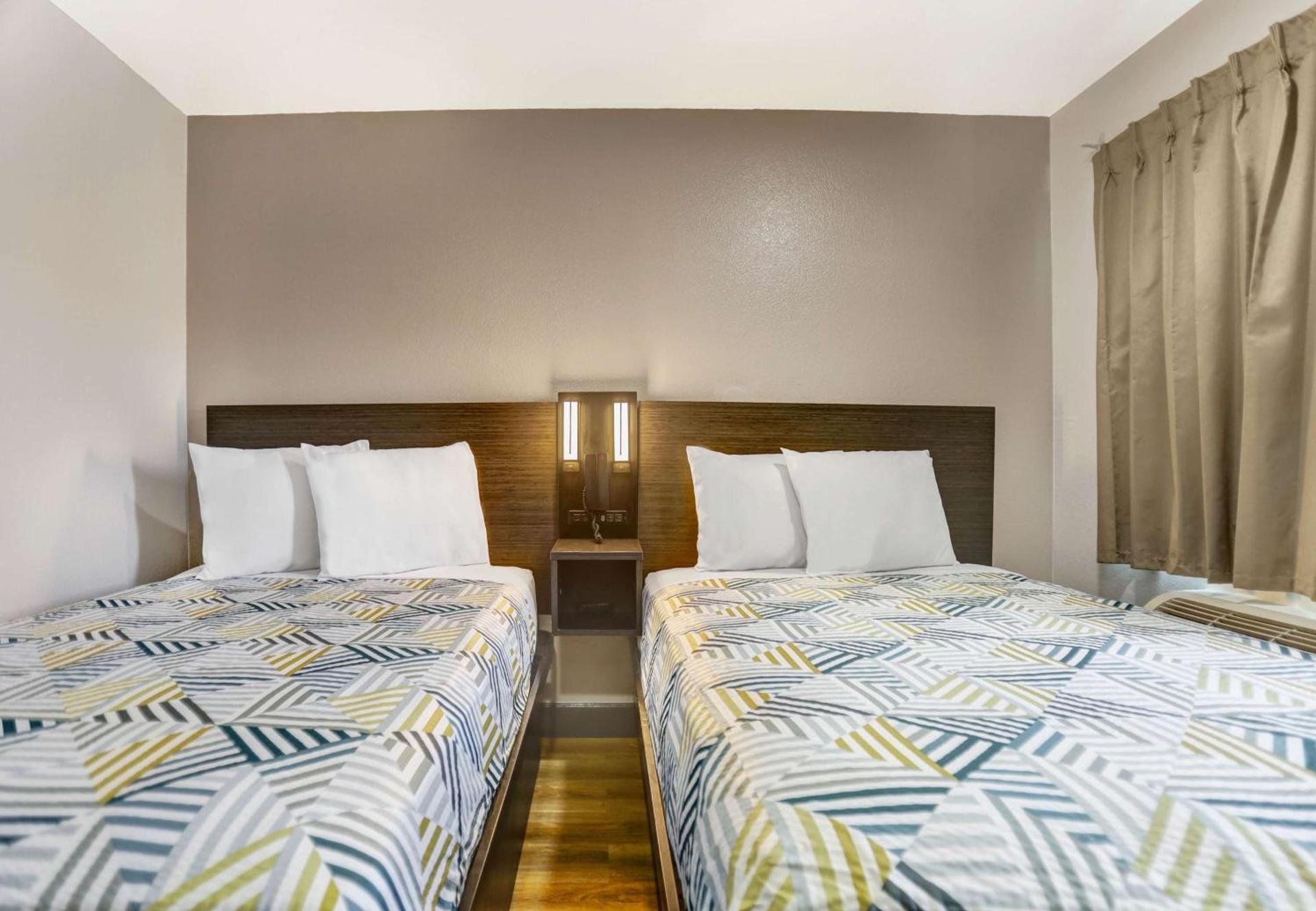 Motel 6-San Bernardino, CA - North photo 17