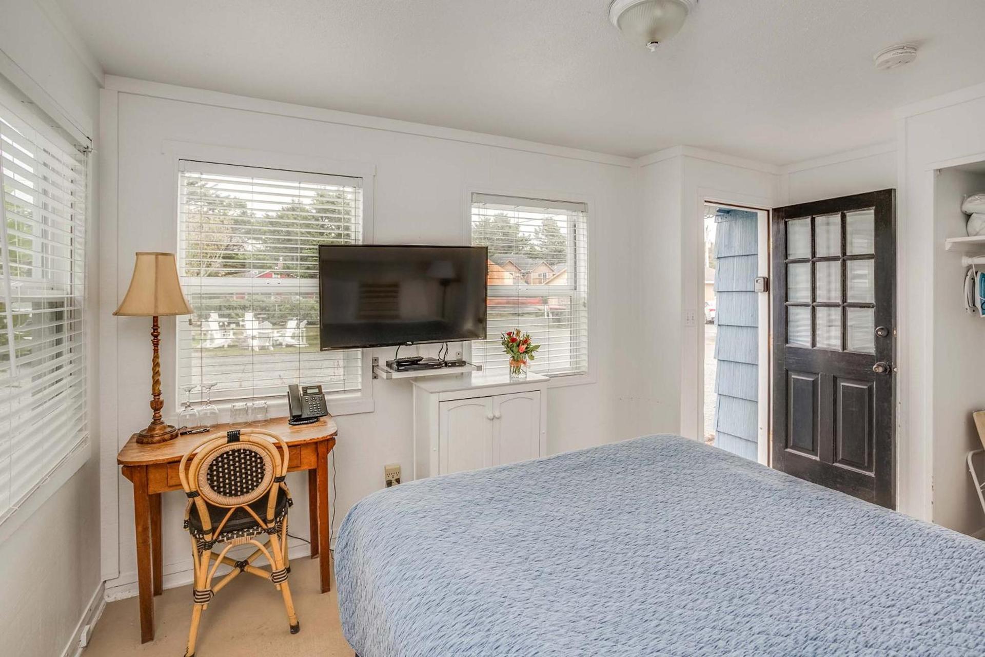 Cannon Beach Hotel Collection photo 36