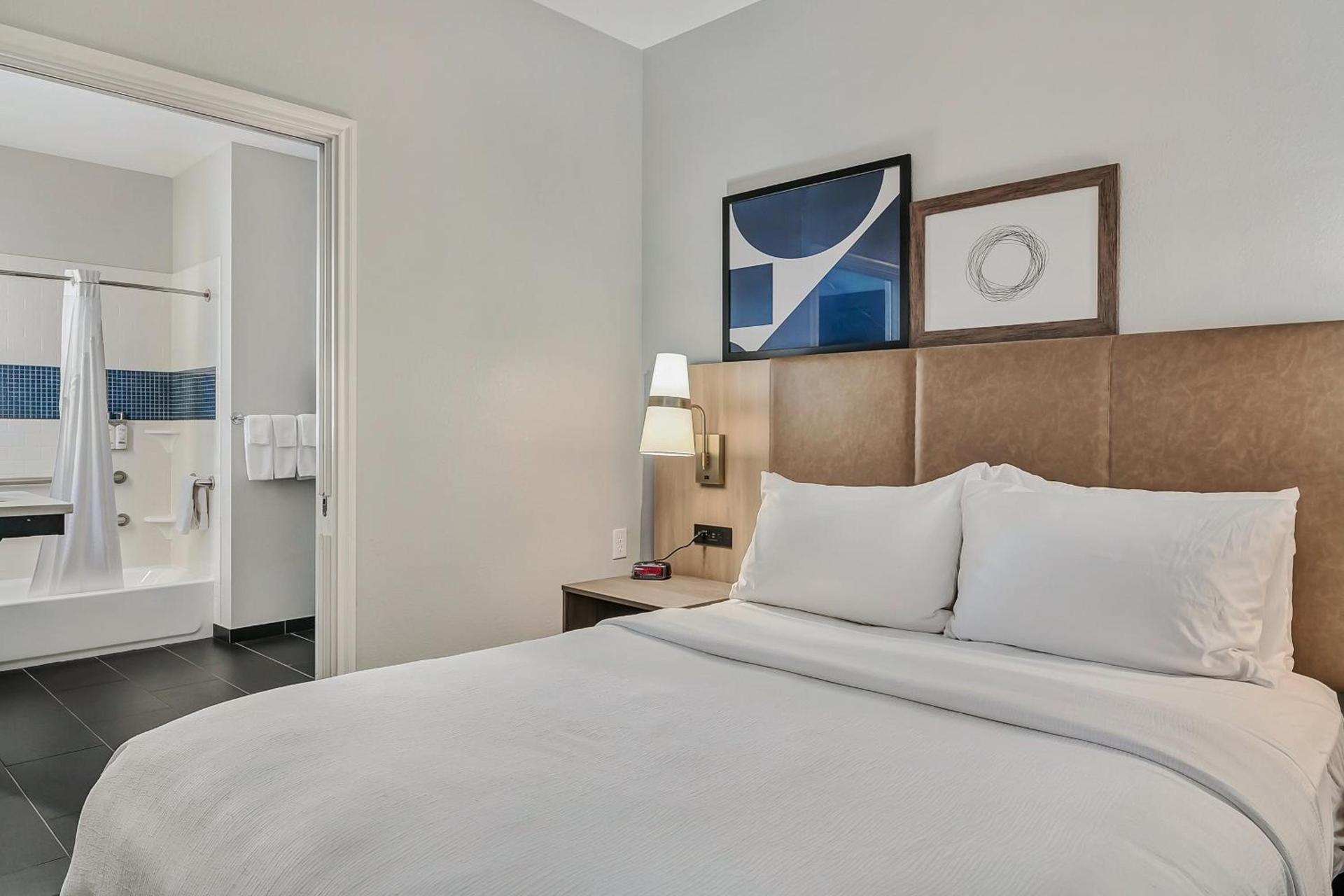 Staybridge Suites Tyler University Area by IHG photo 60