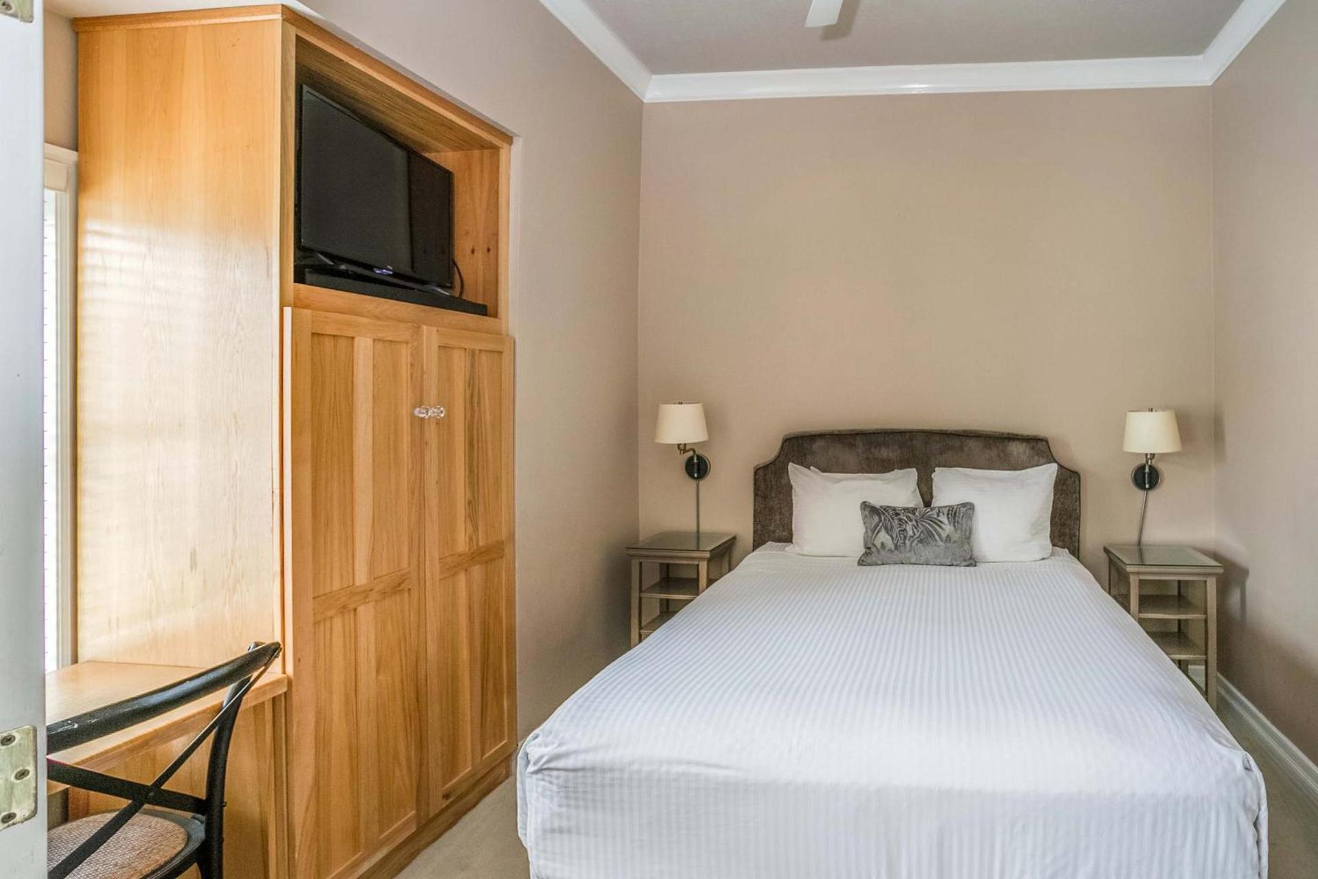 Cannon Beach Hotel Collection photo 42