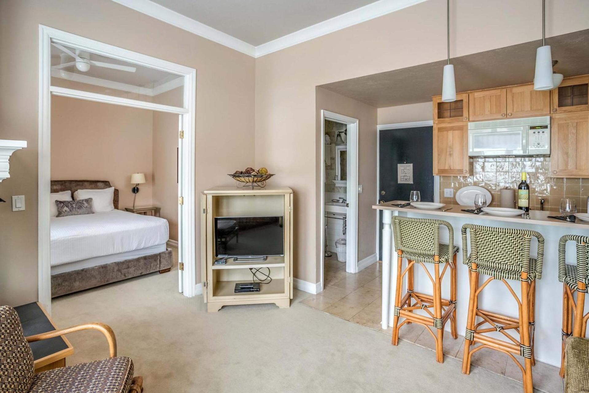 Cannon Beach Hotel Collection photo 44