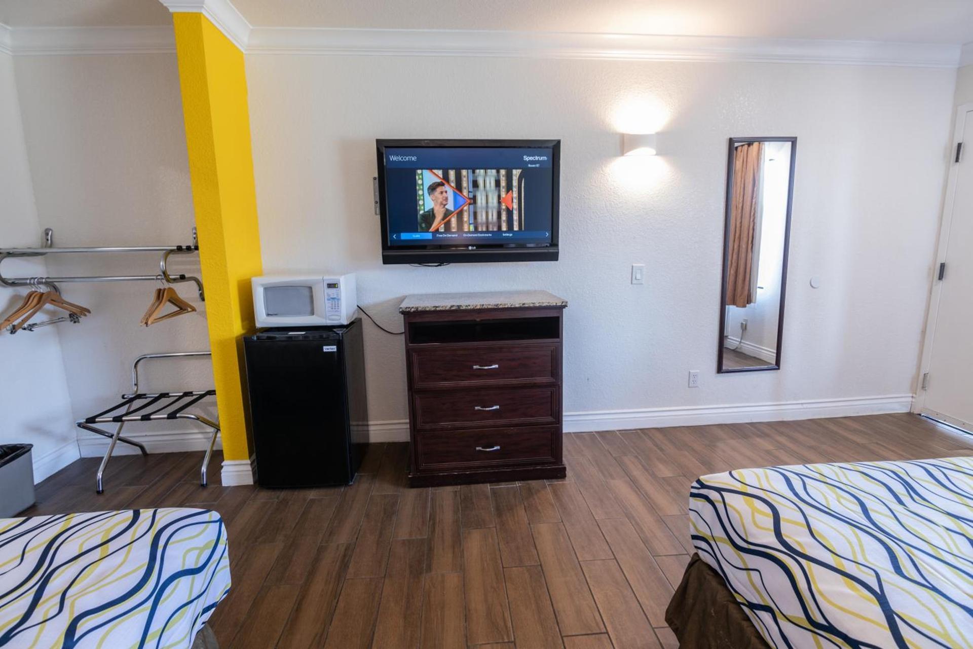 Hospitality Inn photo 45