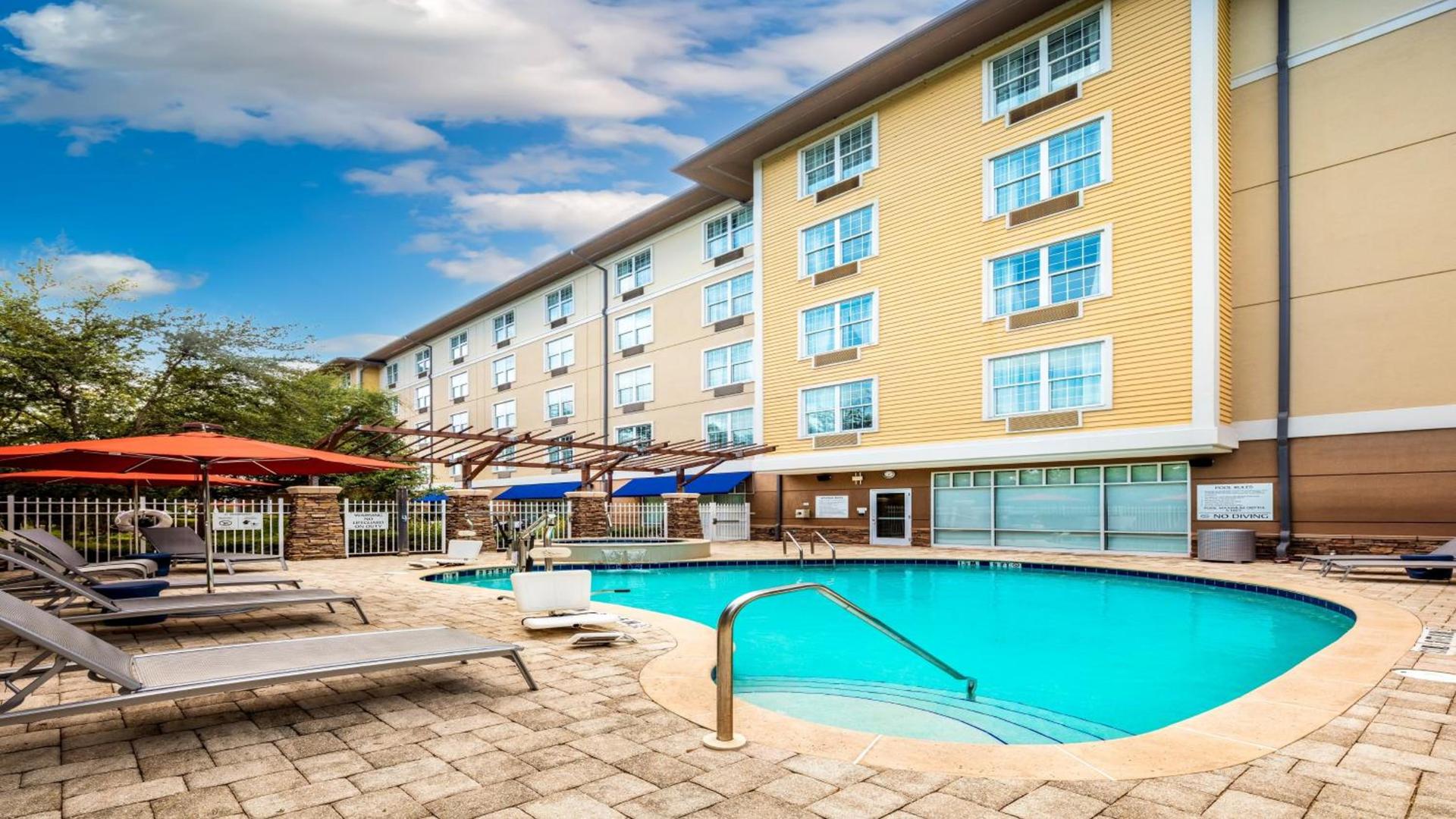 Hotel Indigo Jacksonville-Deerwood Park by IHG photo 50