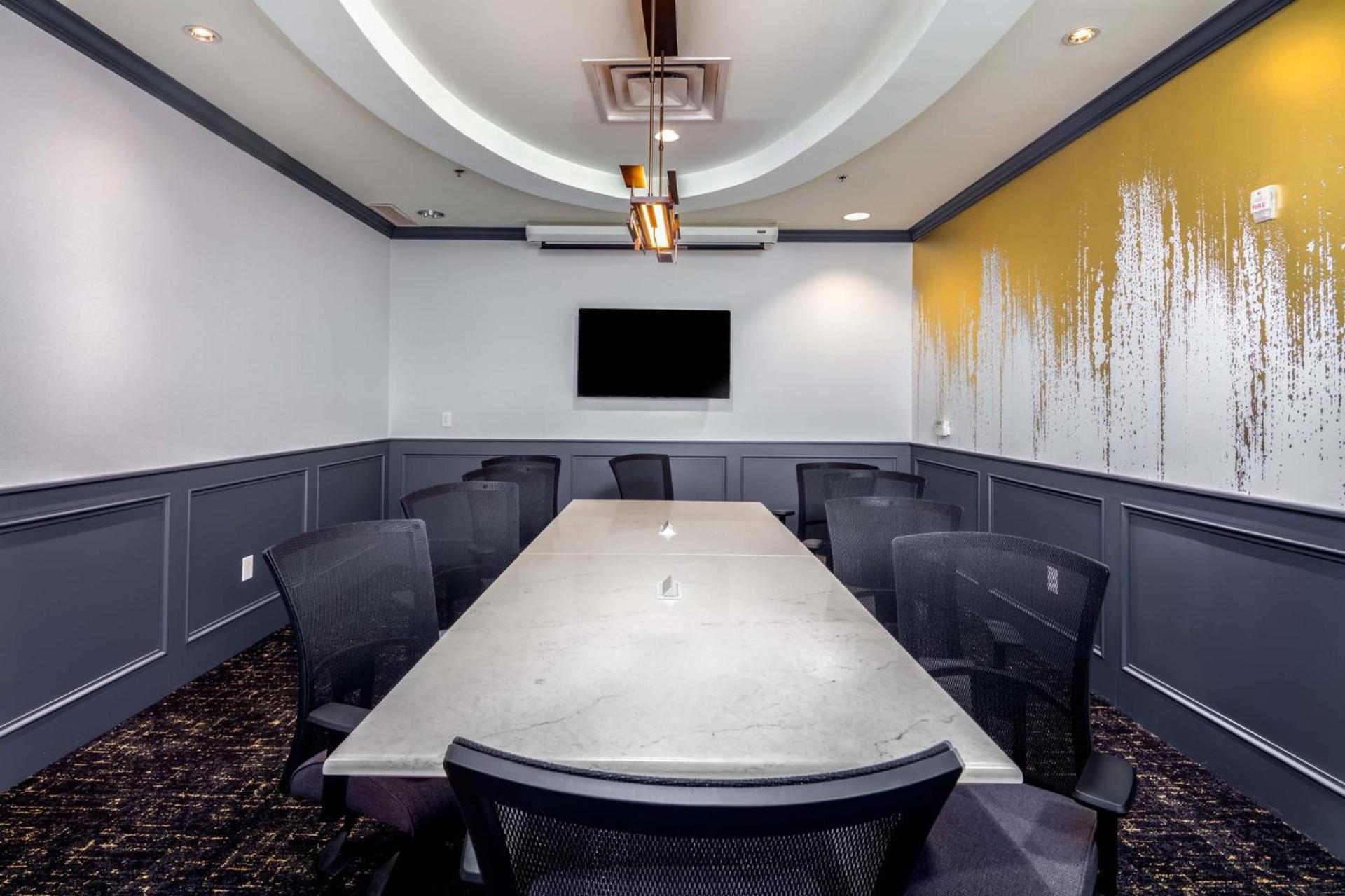 Hotel Indigo Jacksonville-Deerwood Park by IHG photo 26
