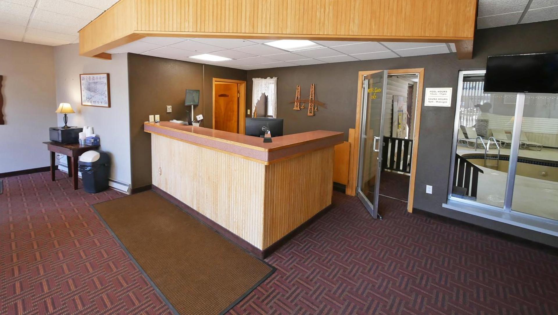 Magnuson Copper Crown photo 9