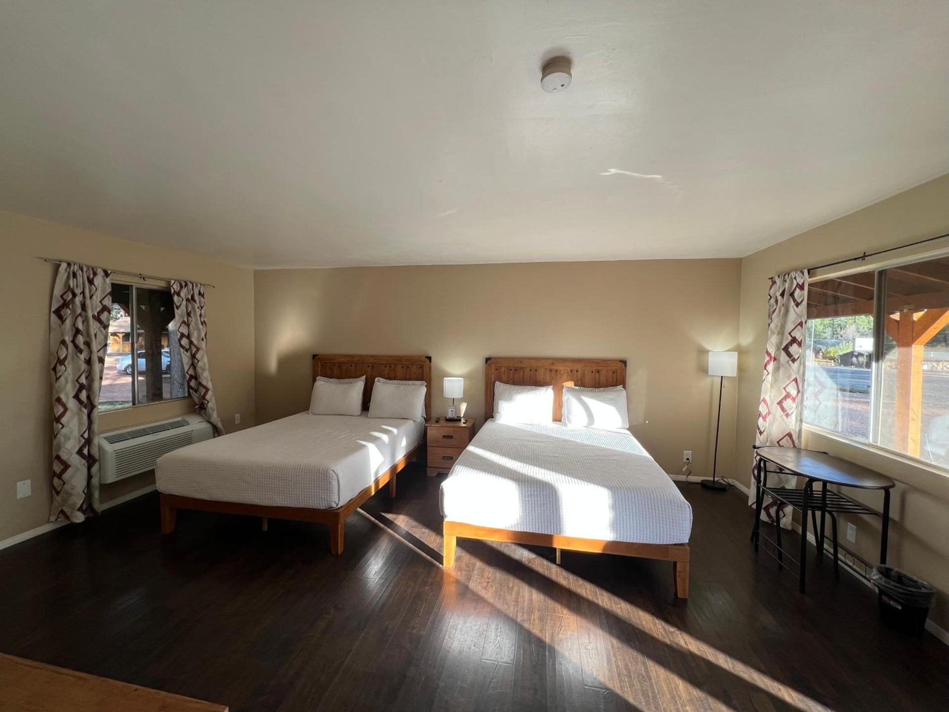 TimberLodge Inn photo 49