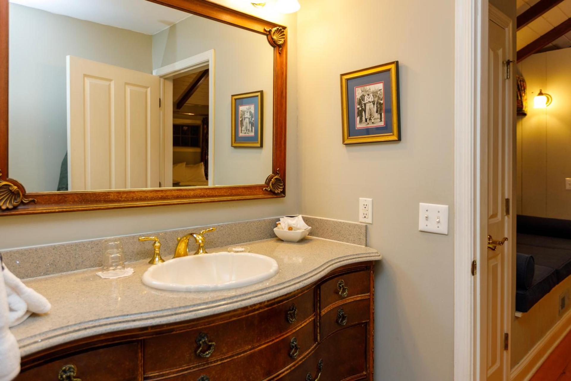Woolverton Inn photo 33
