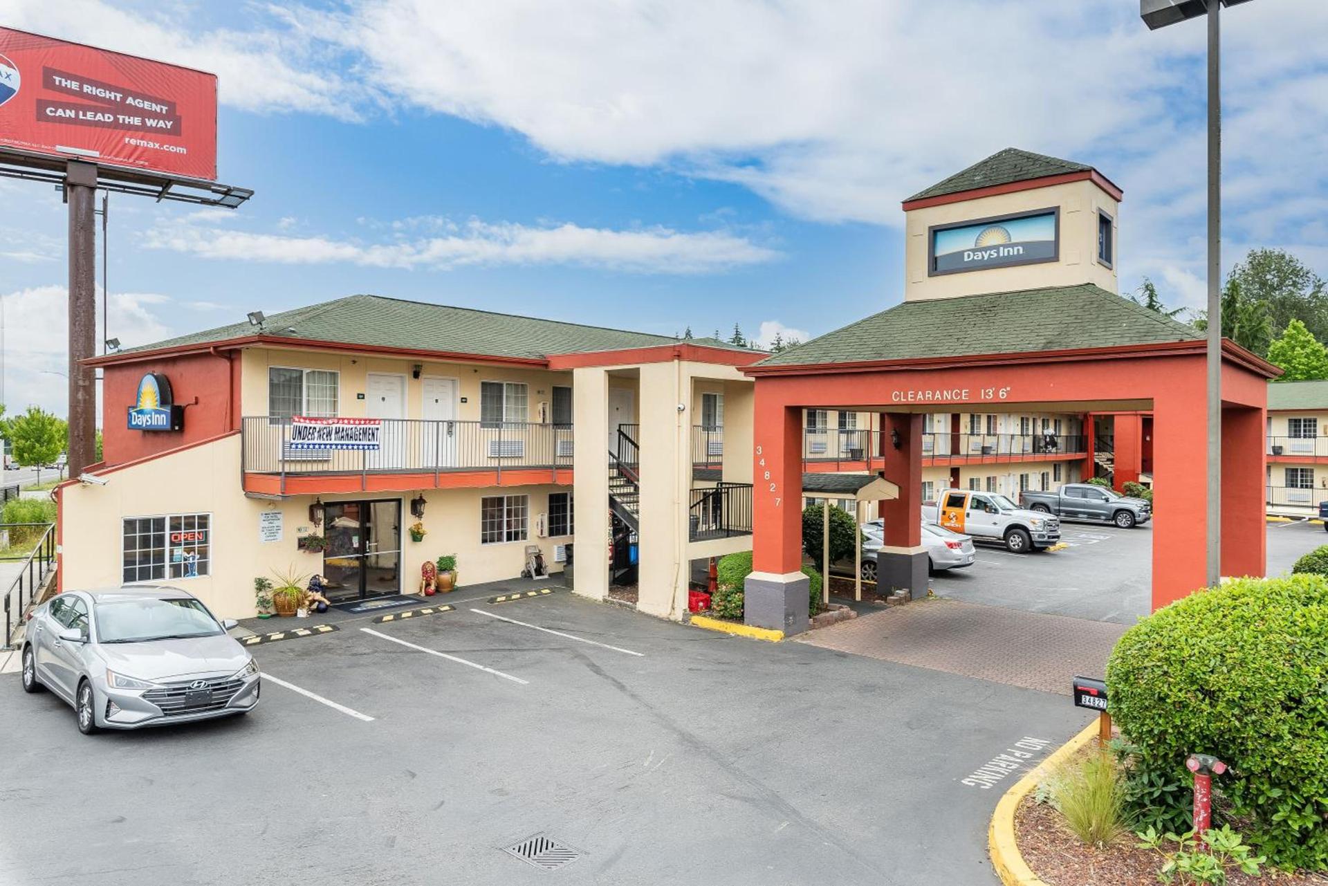 Days Inn by Wyndham Federal Way photo 3