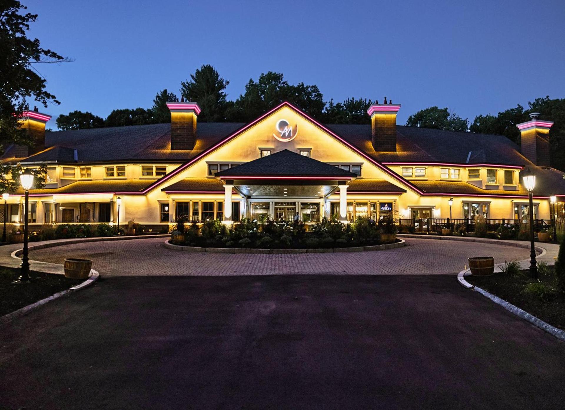 Chateau Merrimack Hotel & Spa photo 1