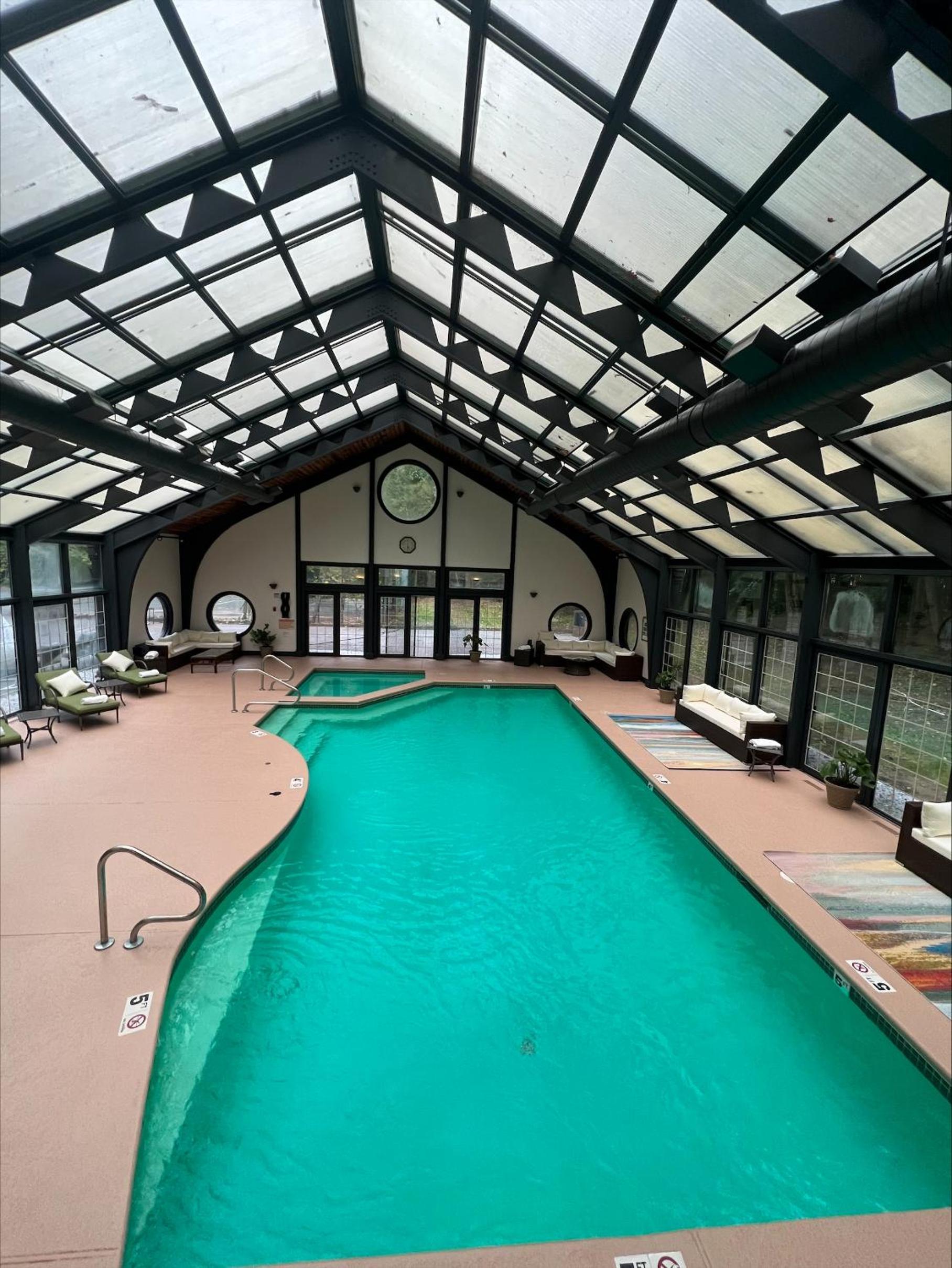Chateau Merrimack Hotel & Spa photo 2