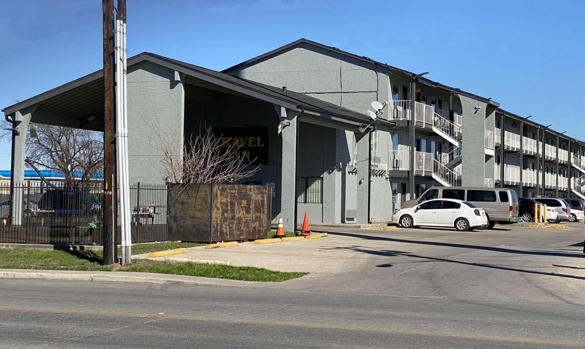 Travel Inn San Antonio photo 2