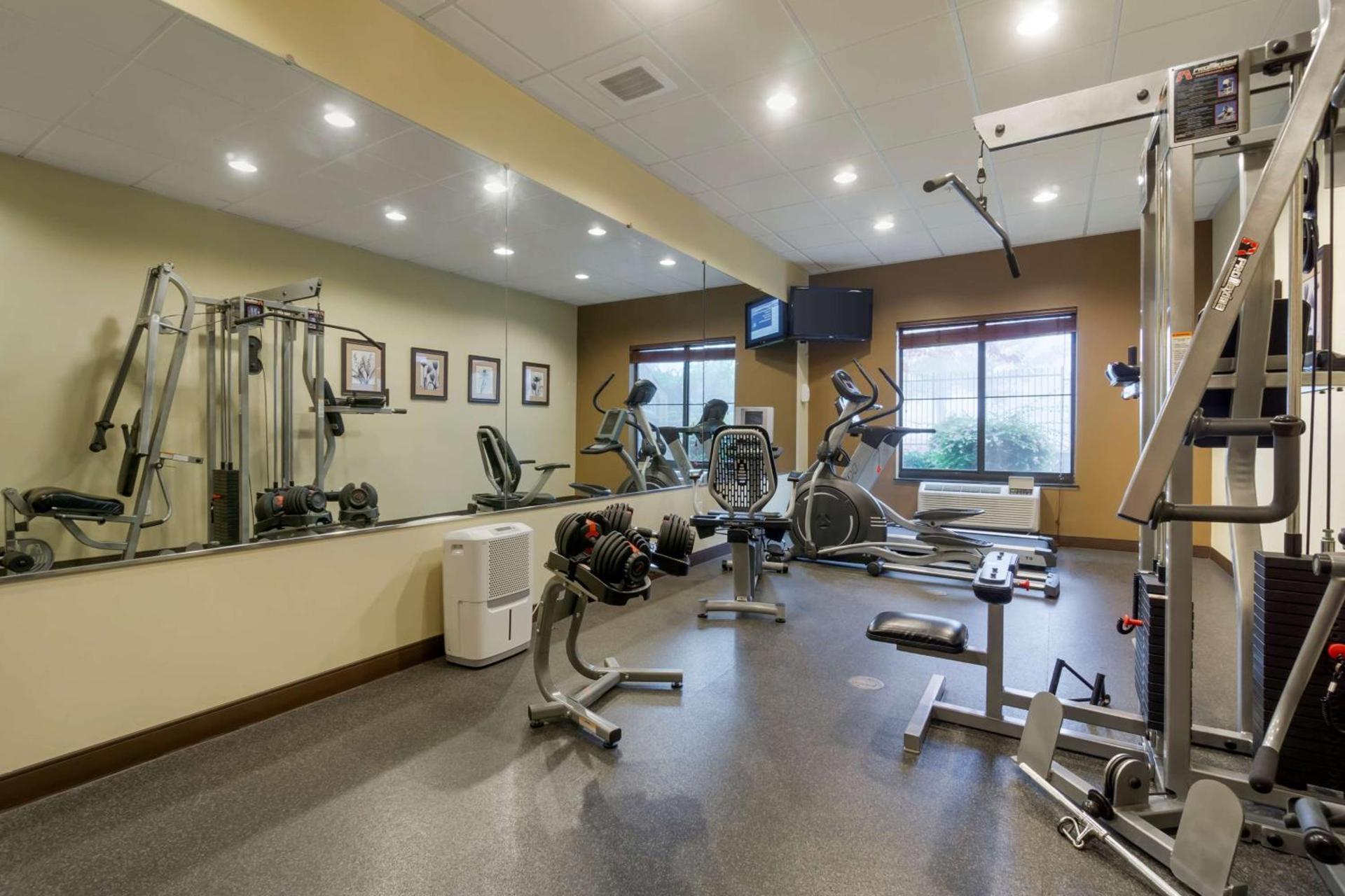 Best Western Plus Lacey Inn & Suites photo 8