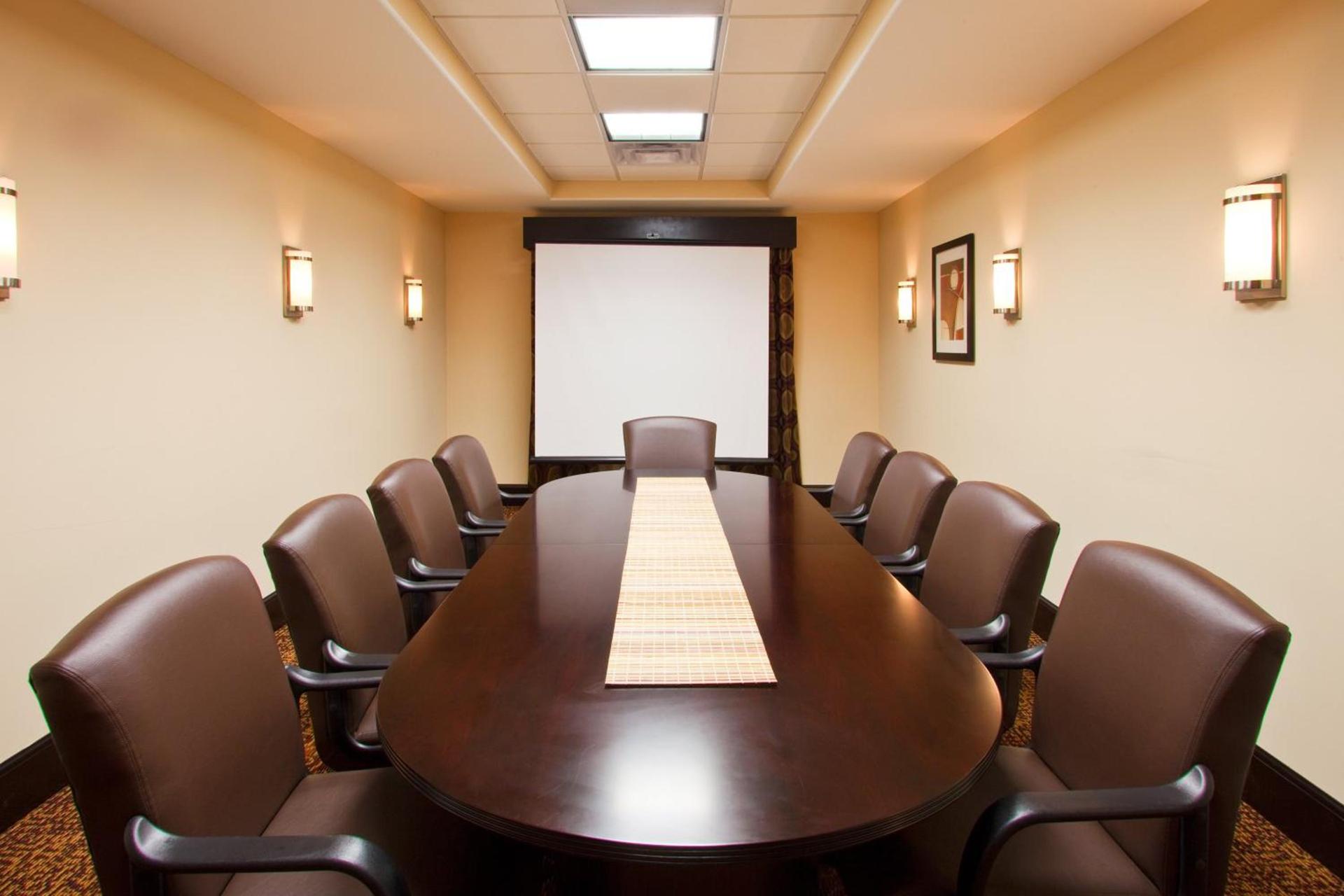 Holiday Inn Express Hotel & Suites Bainbridge by IHG photo 20