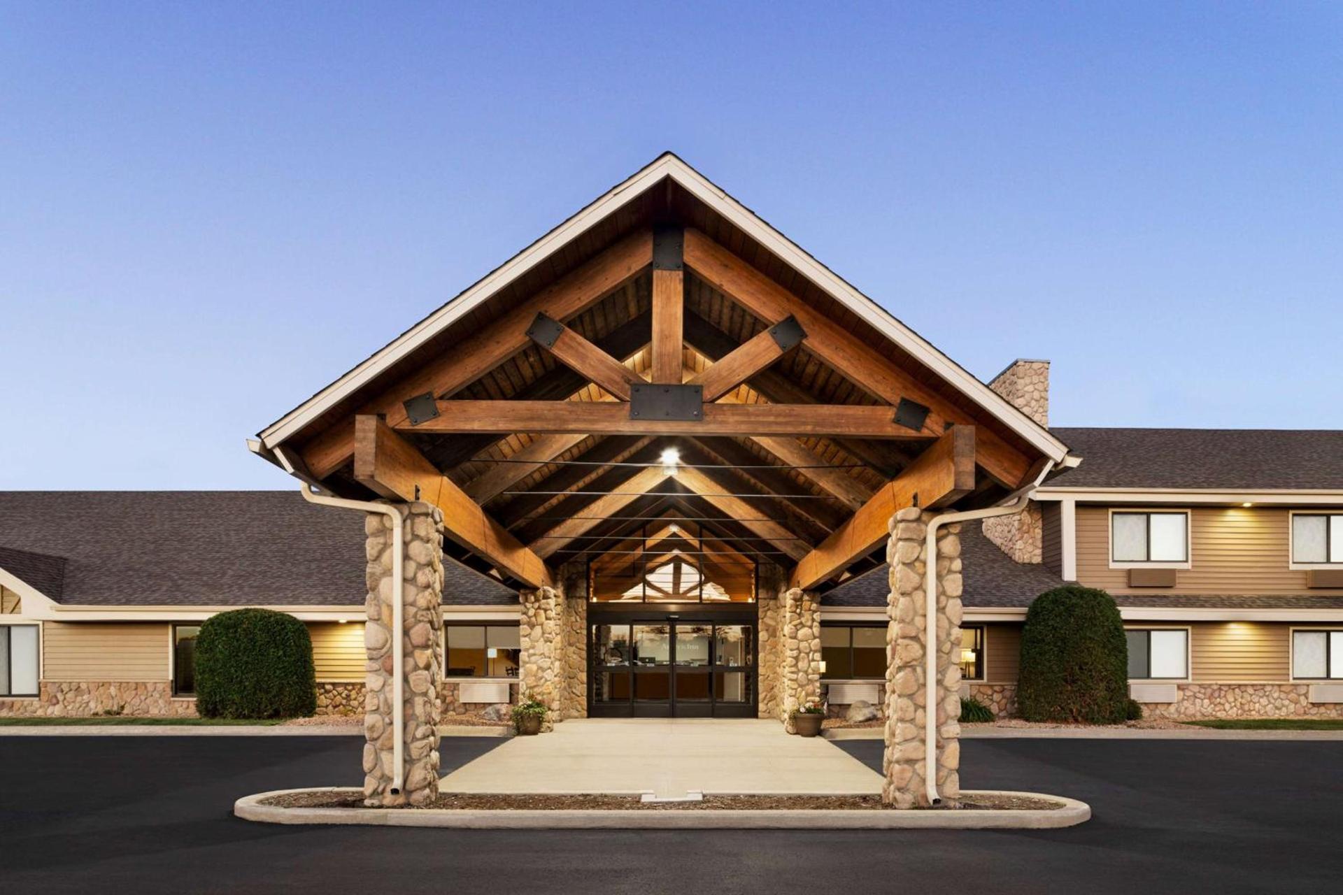AmericInn by Wyndham Baudette photo 2