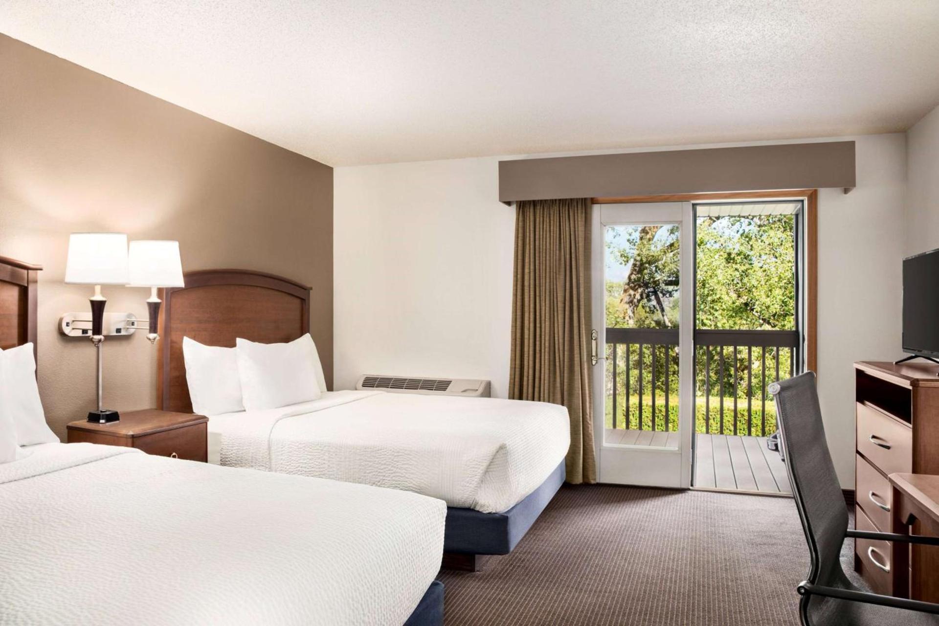 AmericInn by Wyndham Baudette photo 21