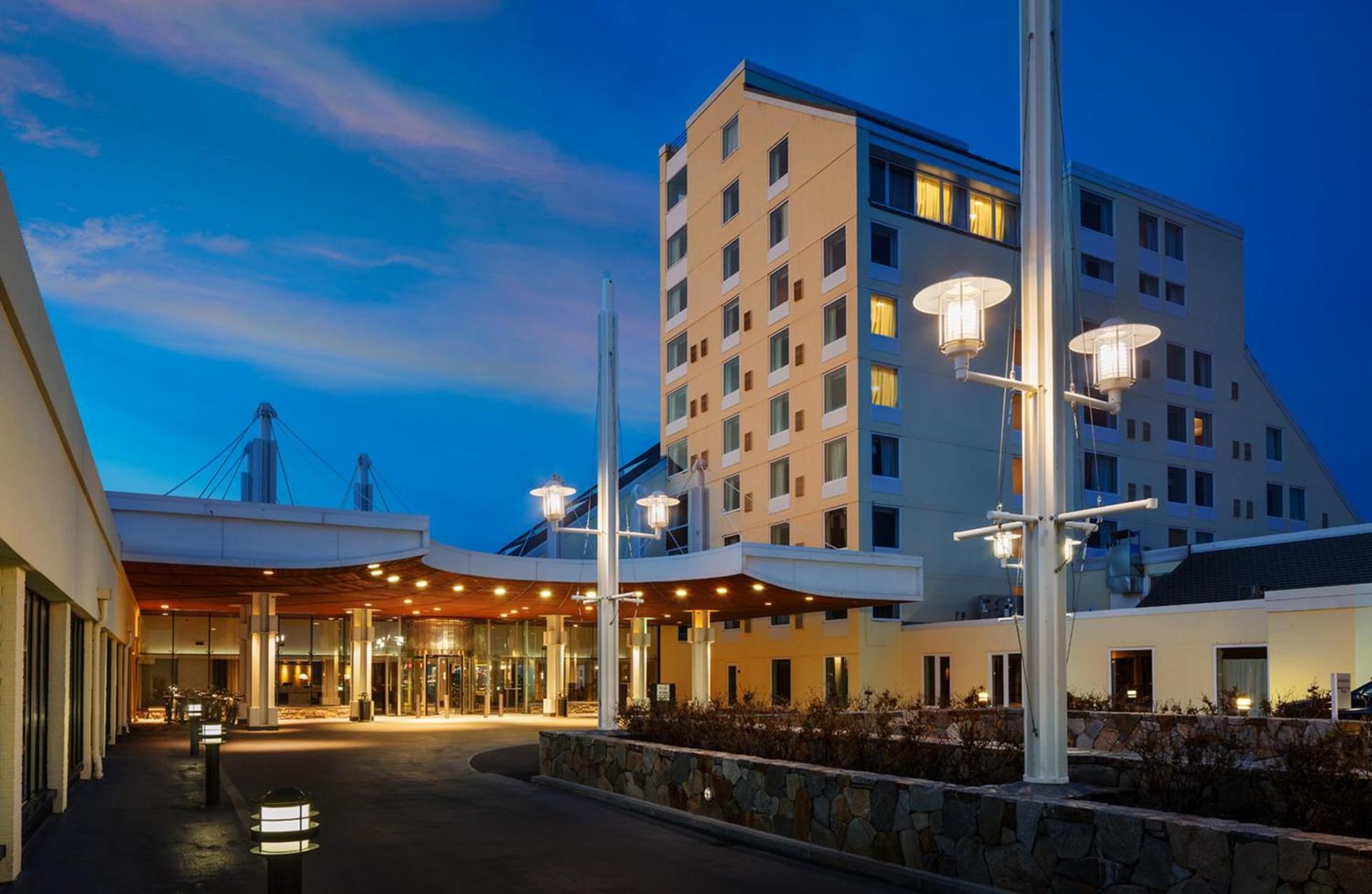 Newport Harbor Island Resort — hotel in Newport
