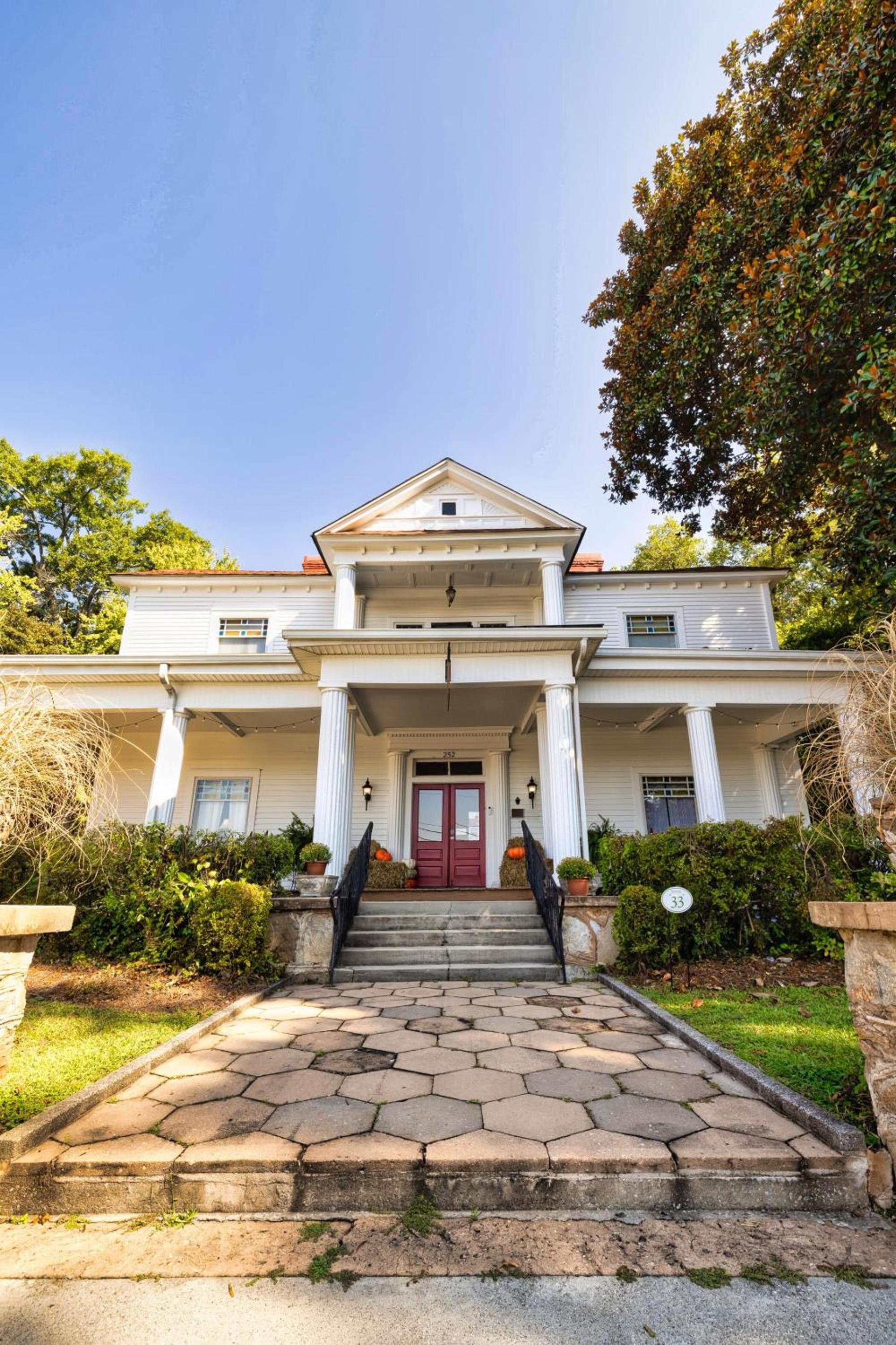 Veranda Historic Inn photo 48