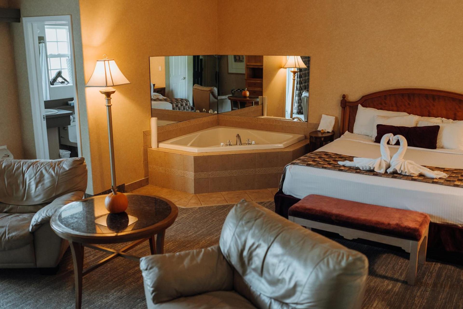 Skaneateles Suites photo 35
