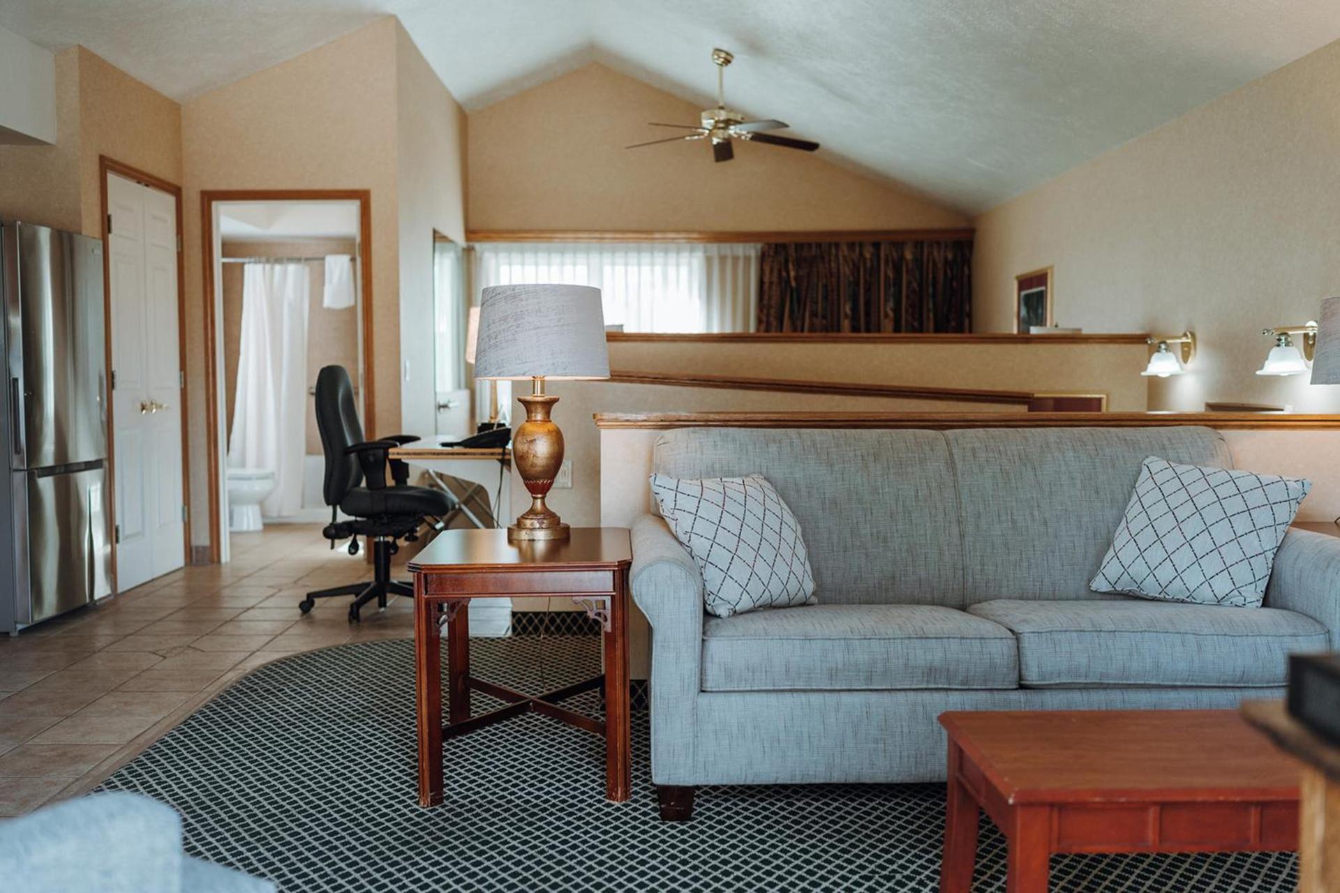 Skaneateles Suites photo 46