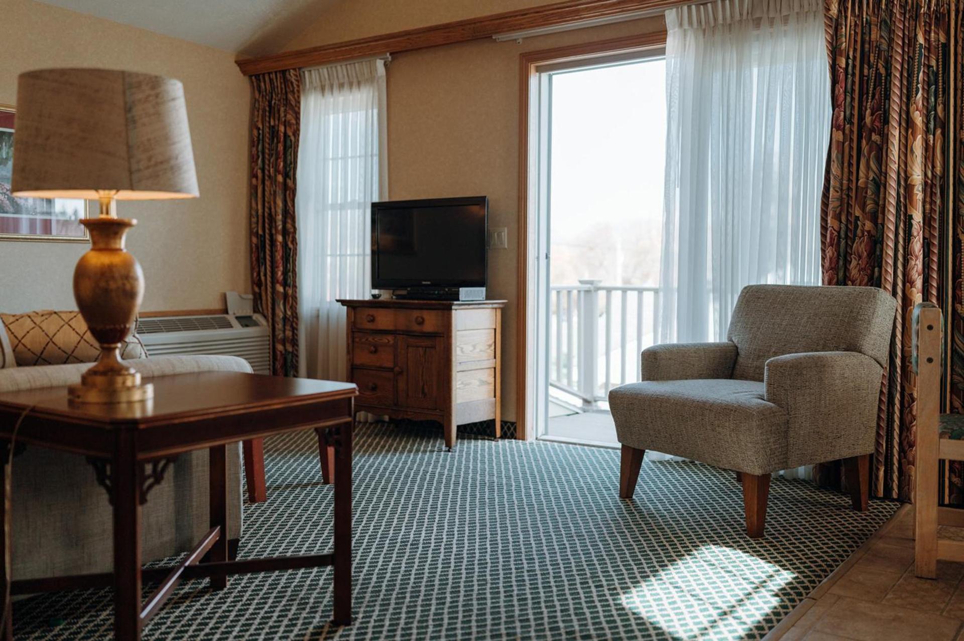 Skaneateles Suites photo 40