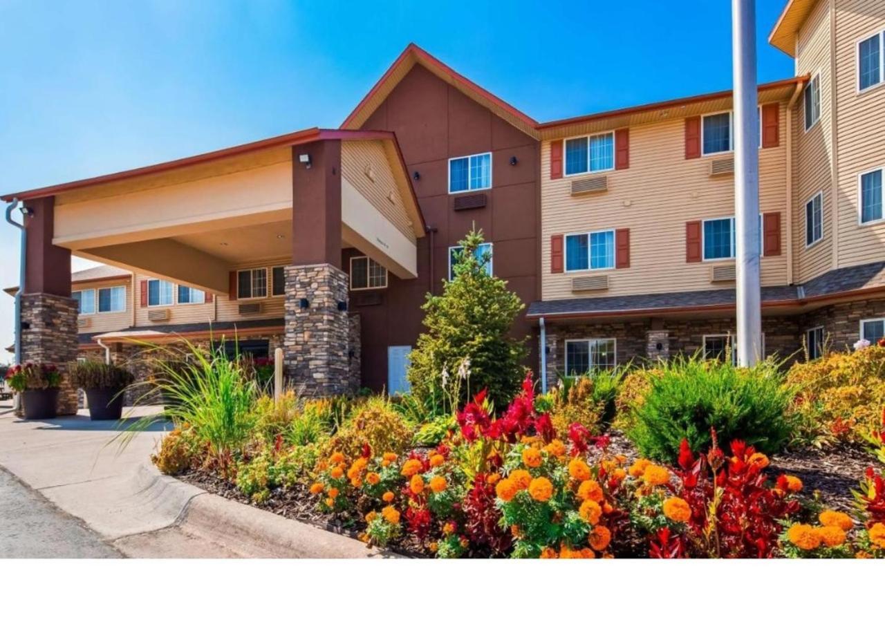 Old Mill Inn — hotel in Omaha