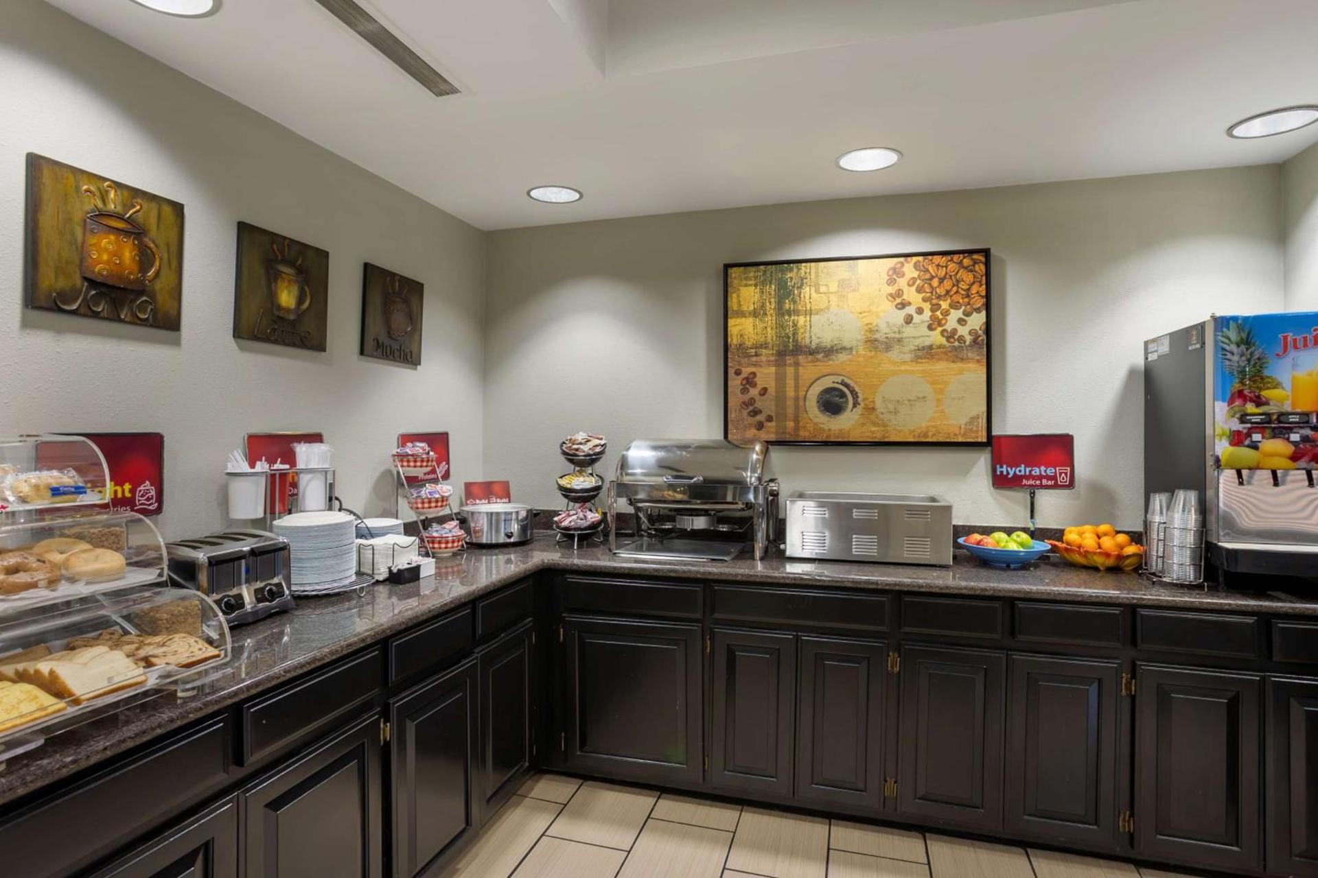 Best Western Plus Searcy Inn photo 25