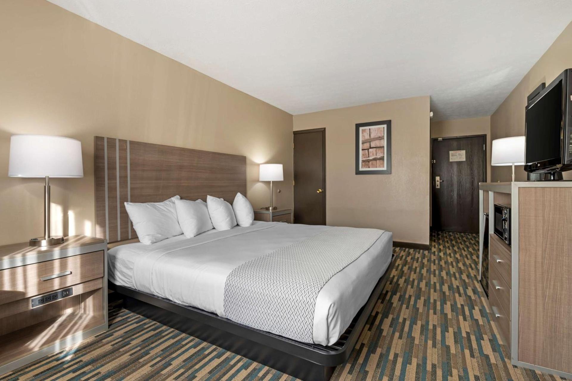 Best Western Edinburgh/Columbus photo 15