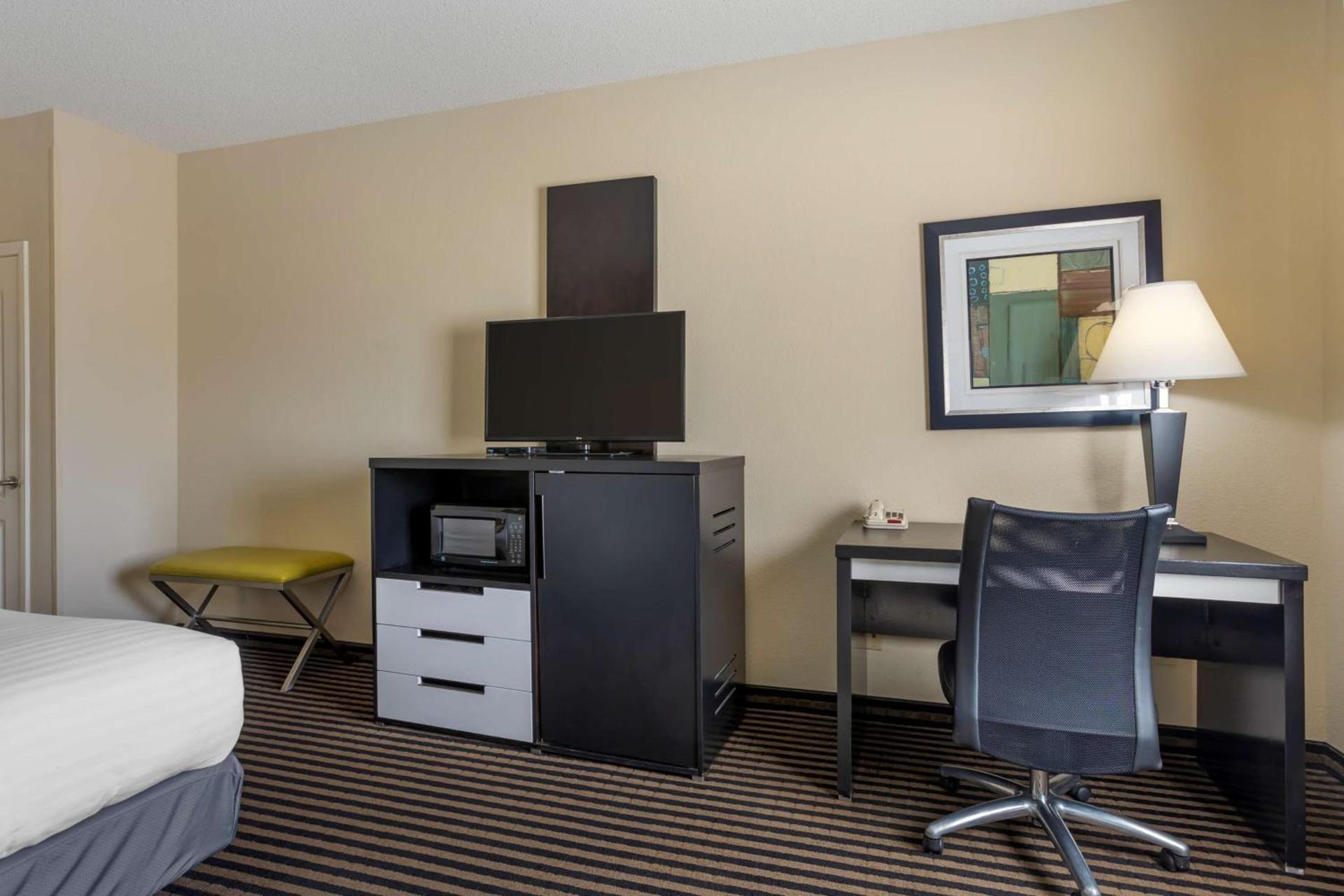 Best Western Plus Searcy Inn photo 8