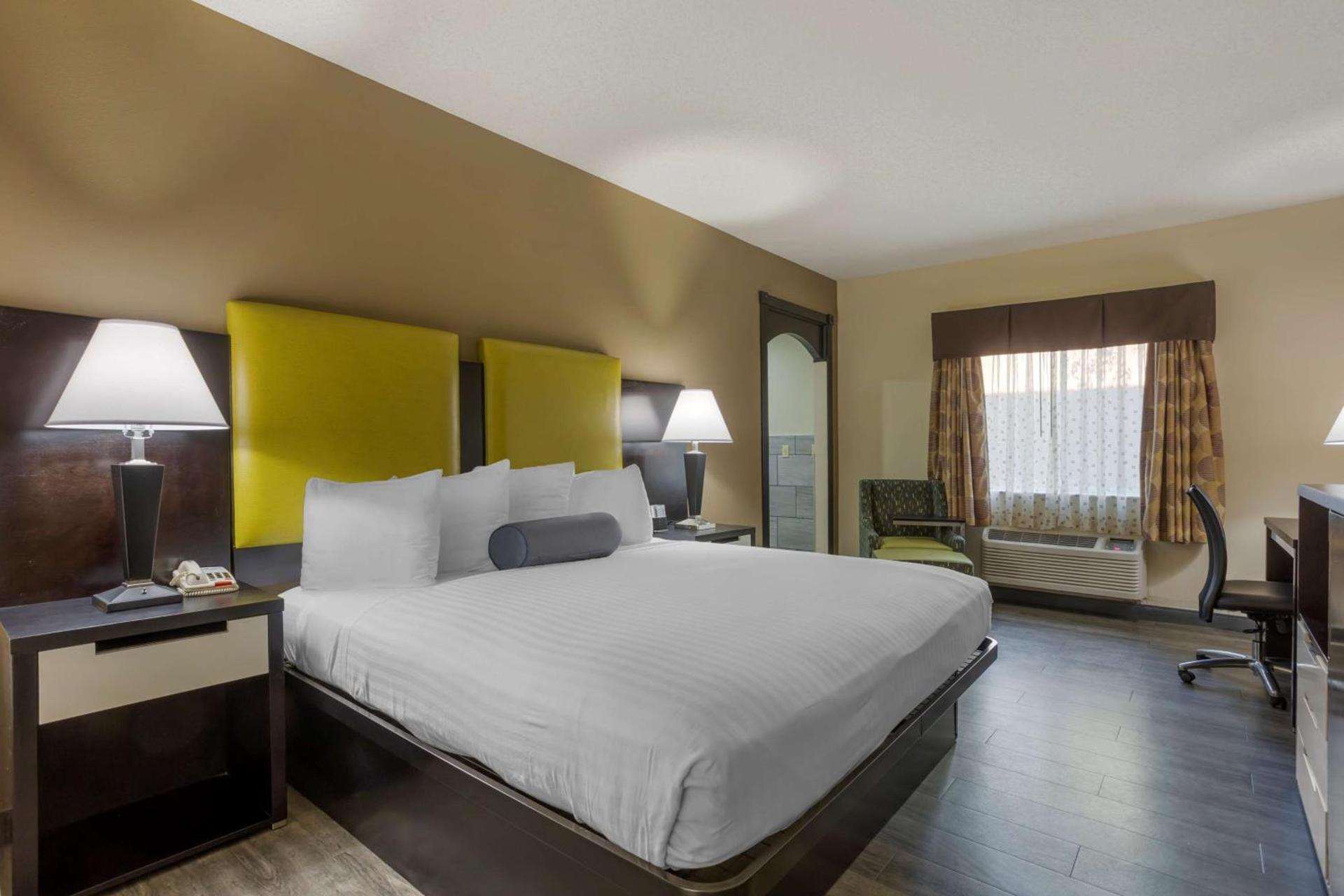 Best Western Plus Searcy Inn photo 12