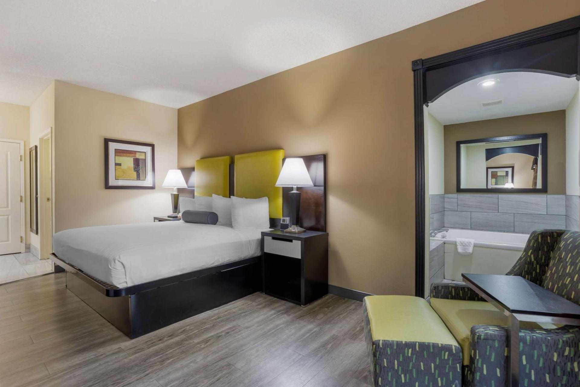 Best Western Plus Searcy Inn photo 13