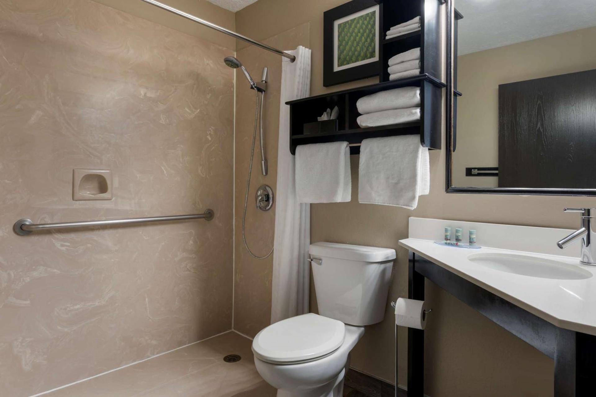 Best Western Edinburgh/Columbus photo 19