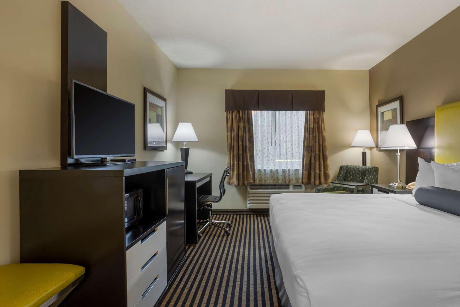 Best Western Plus Searcy Inn photo 17