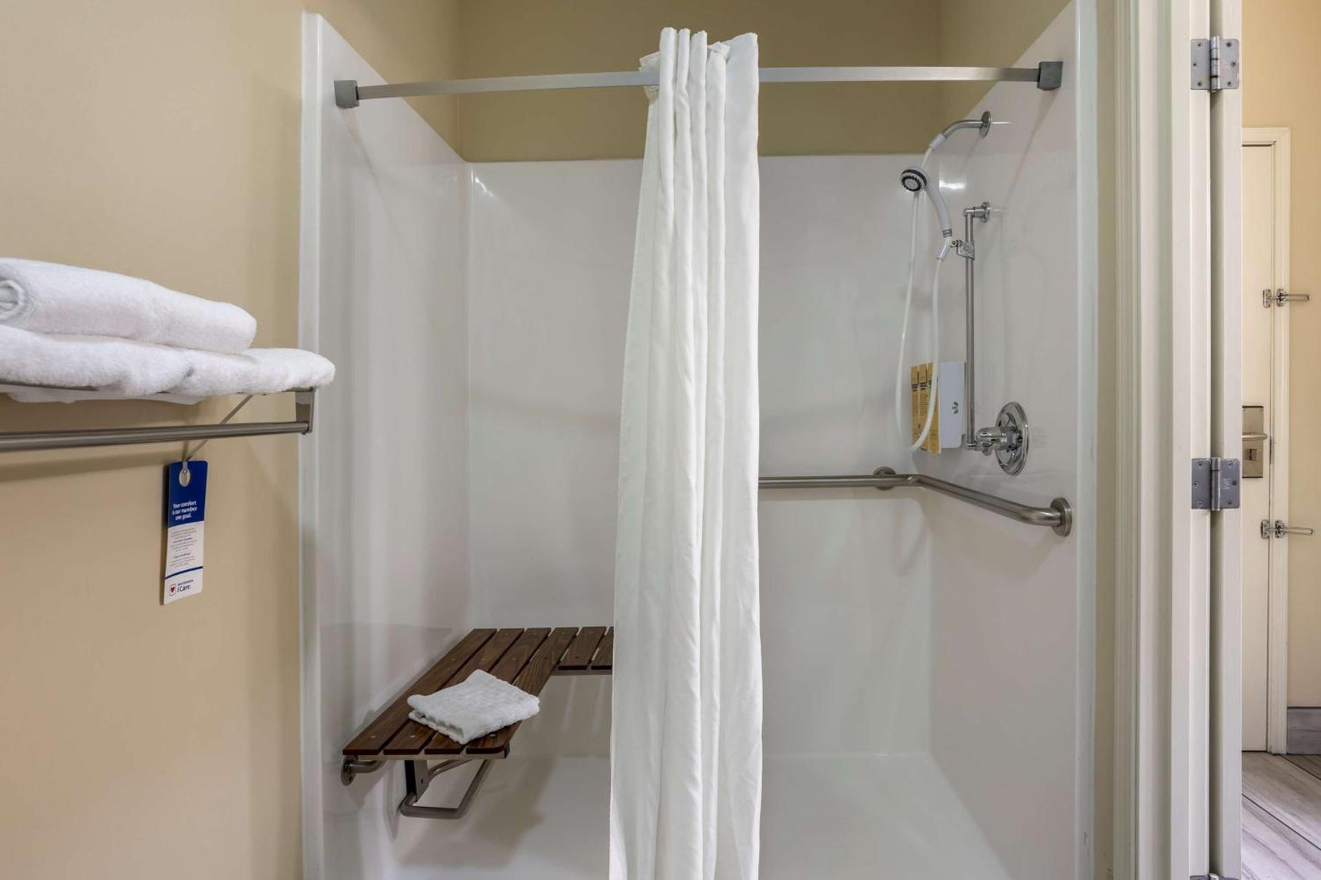 Best Western Plus Searcy Inn photo 24