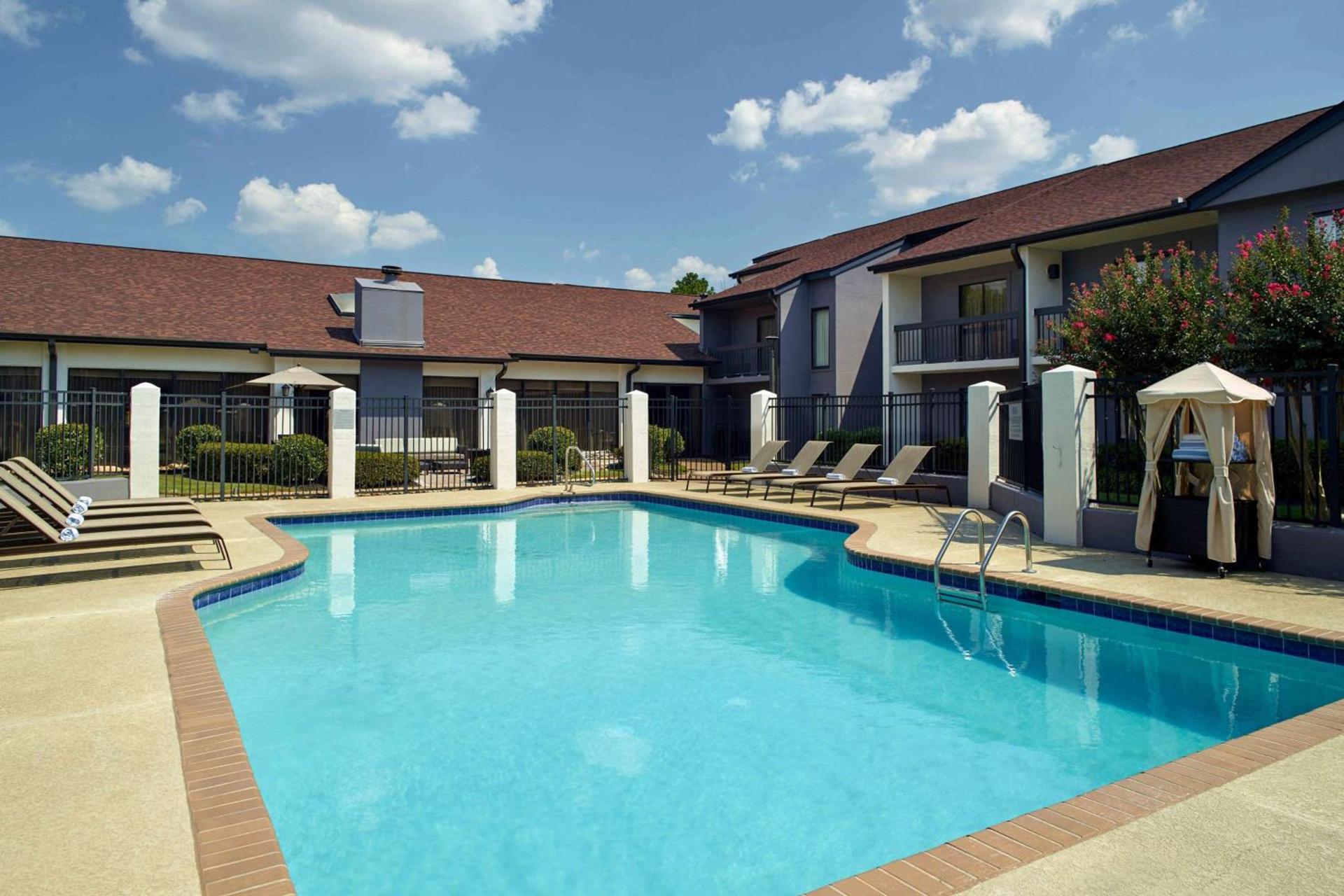 Sonesta Select Atlanta Norcross I 85 photo 2