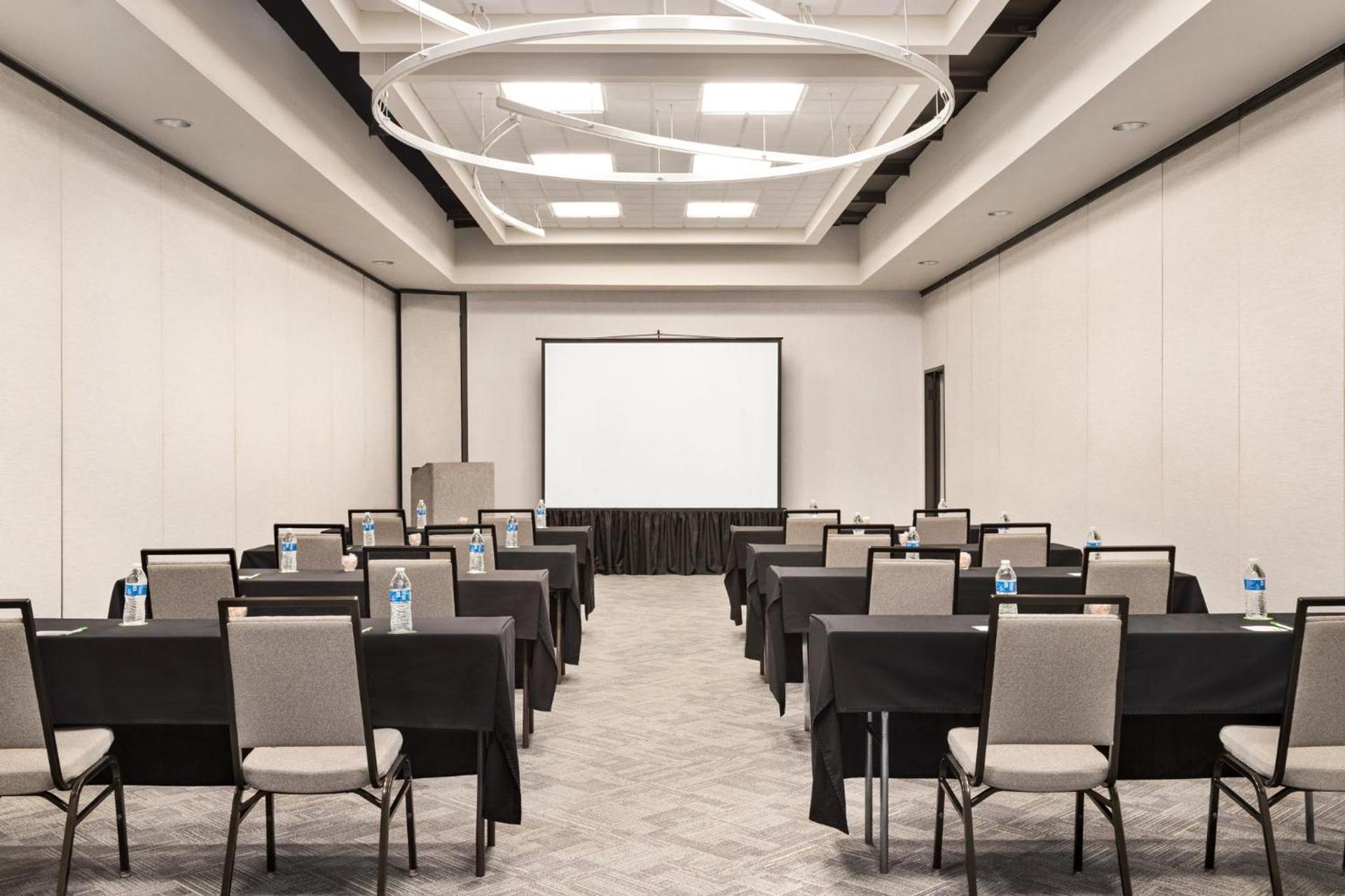 Holiday Inn Orlando International Airport by IHG photo 42