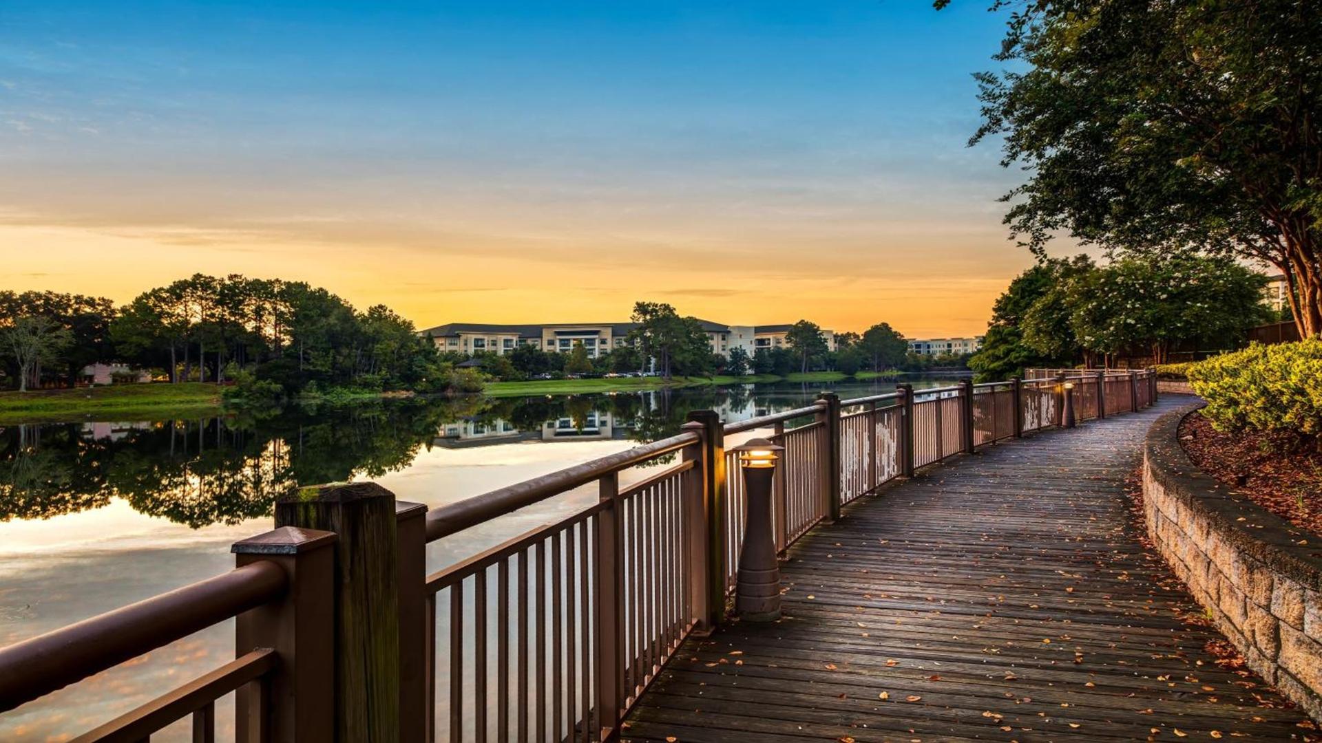 Hotel Indigo Jacksonville-Deerwood Park by IHG photo 39