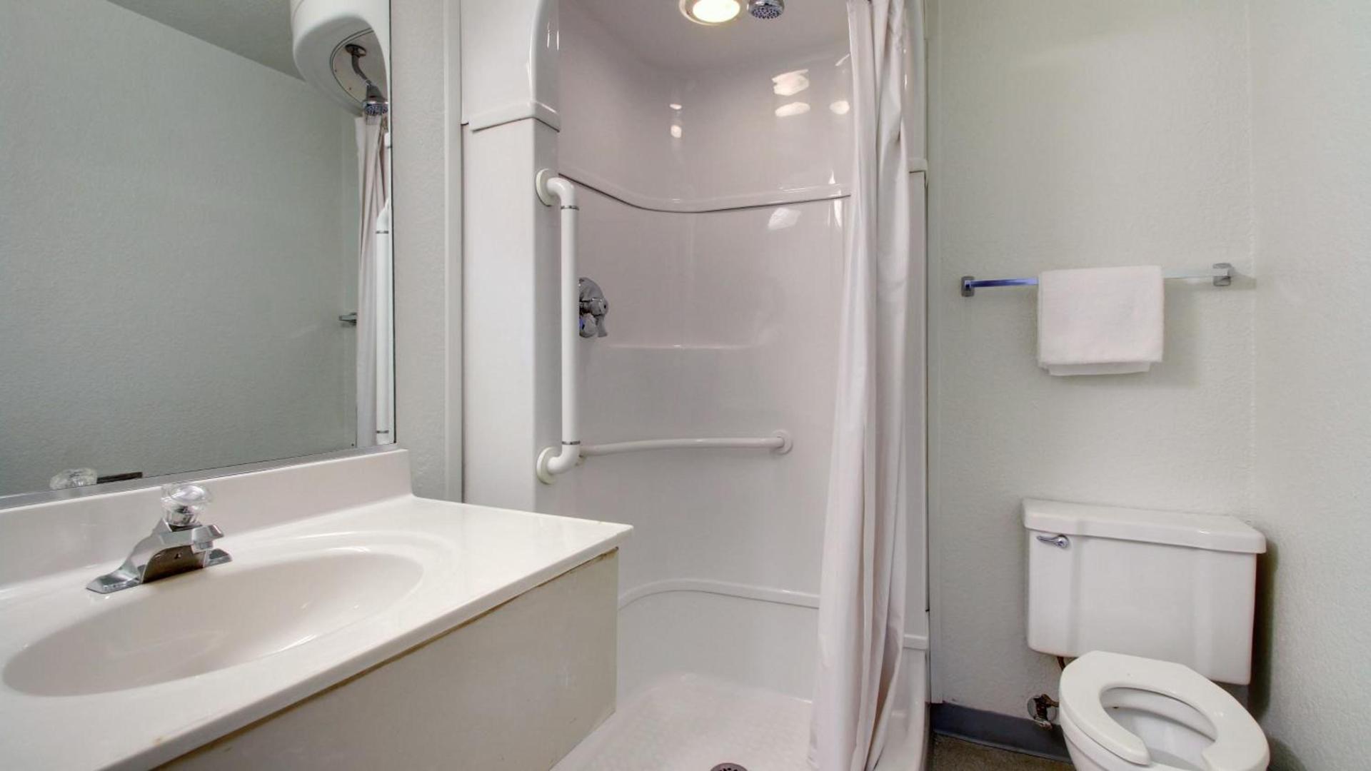 Motel 6-Owensboro, KY photo 28