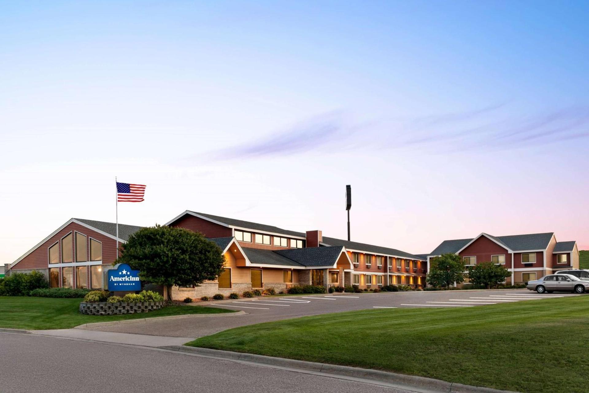 AmericInn by Wyndham Sauk Centre photo 4