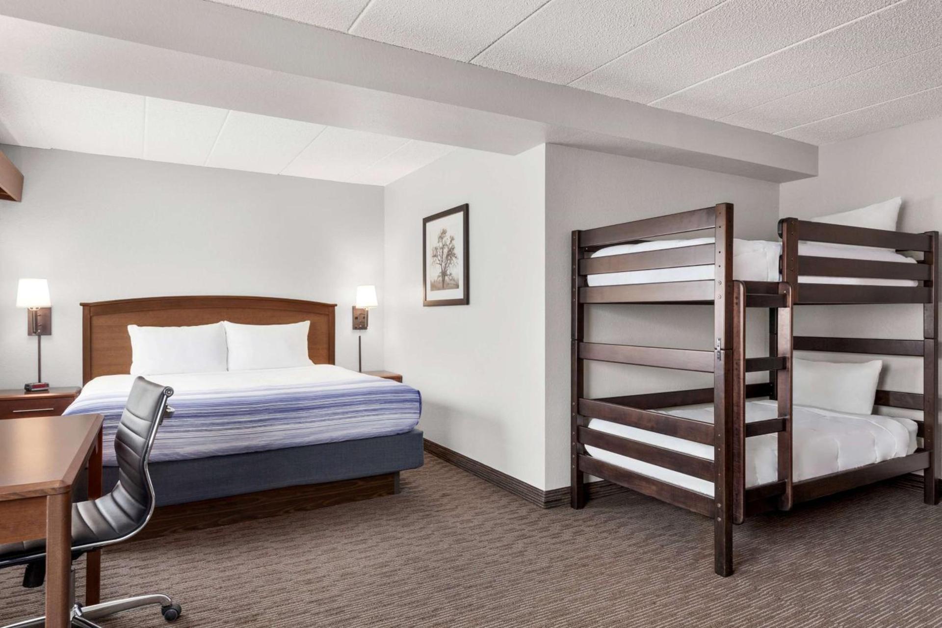 AmericInn by Wyndham Sauk Centre photo 40